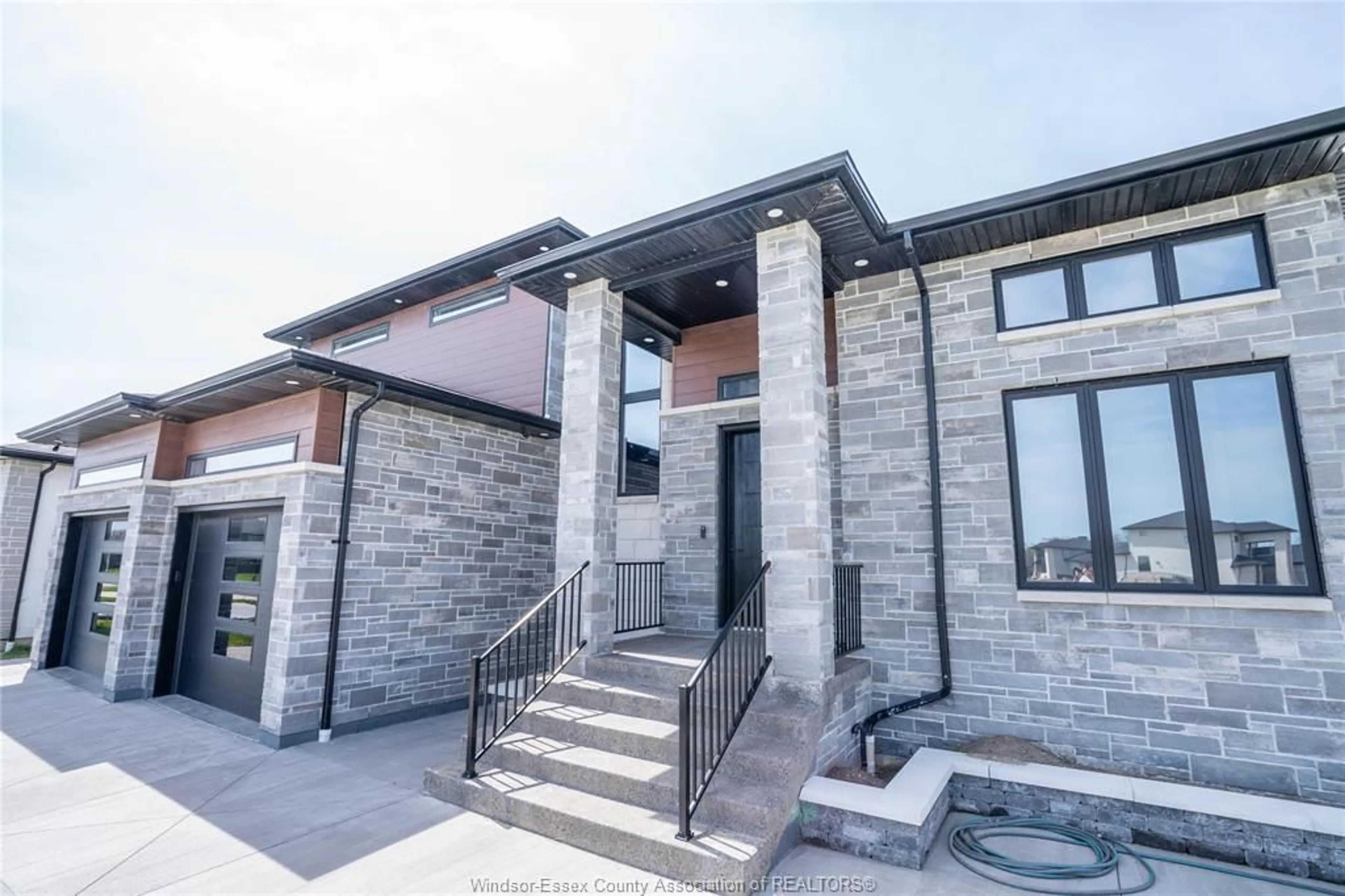Home with brick exterior material, unknown for 9 CYPRESS POINTE, Leamington Ontario N8H 0C7