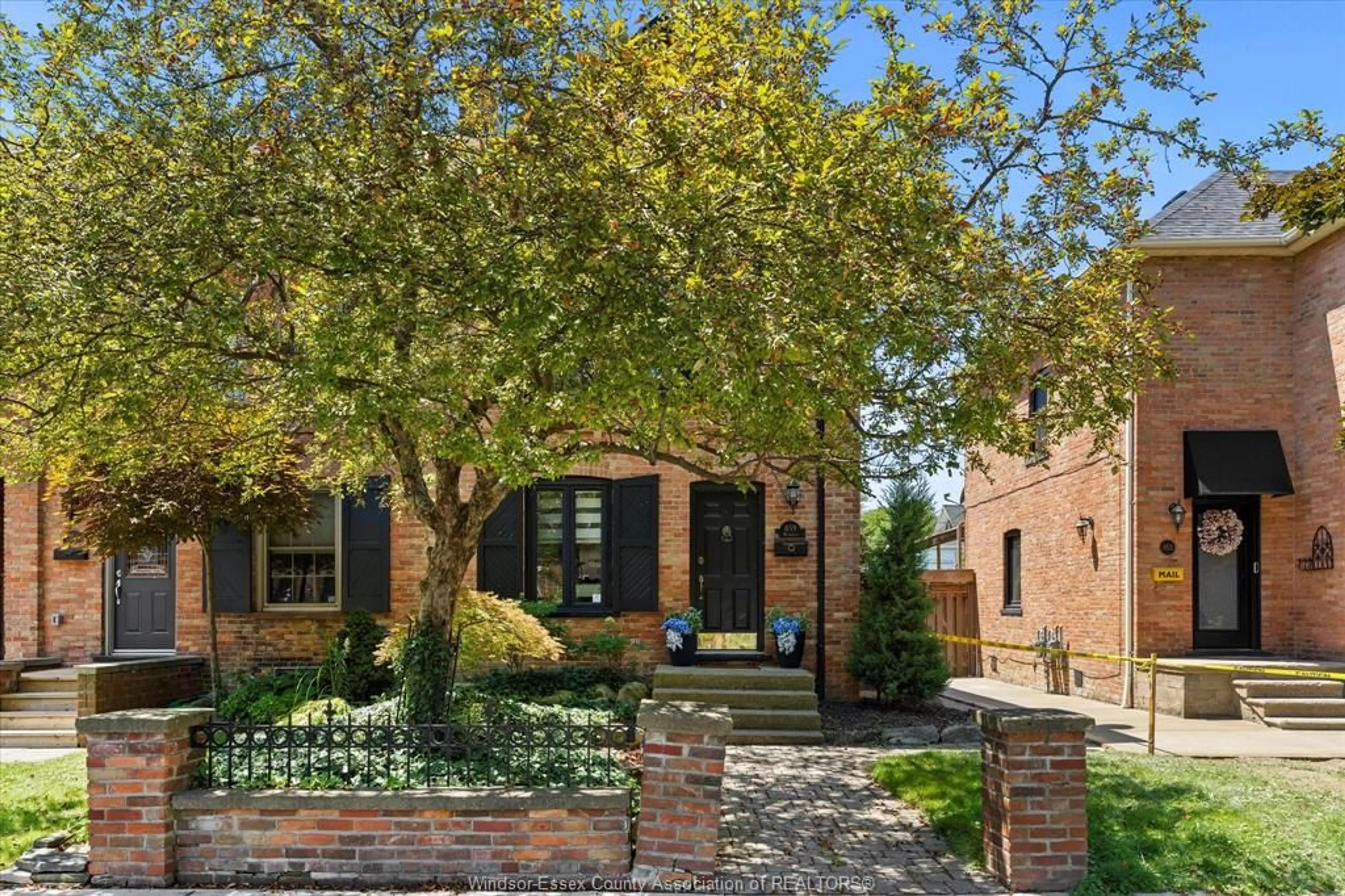 Home with brick exterior material, street for 859 MONMOUTH, Windsor Ontario N8Y 3L5