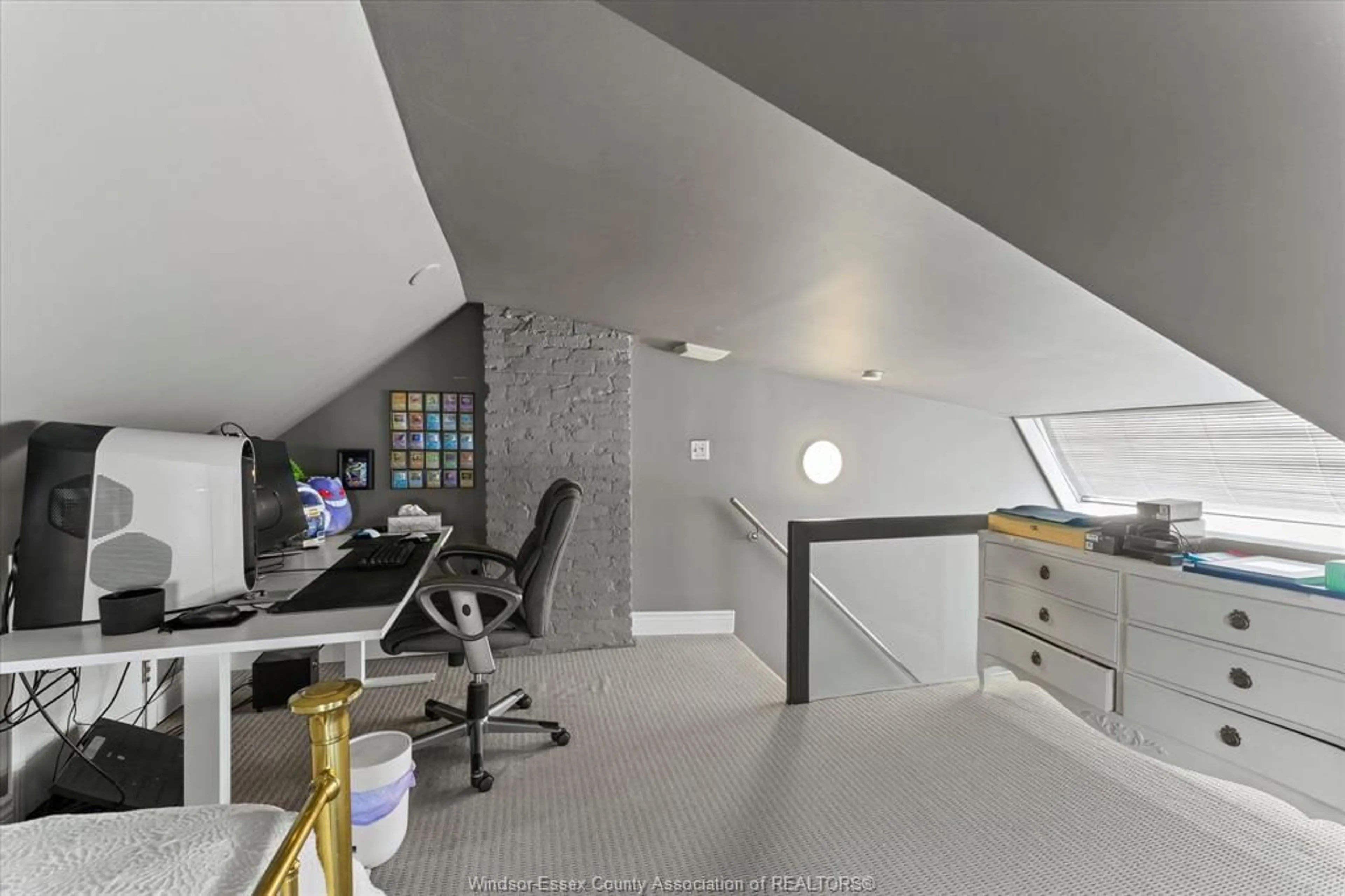 A pic of a room for 859 MONMOUTH, Windsor Ontario N8Y 3L5