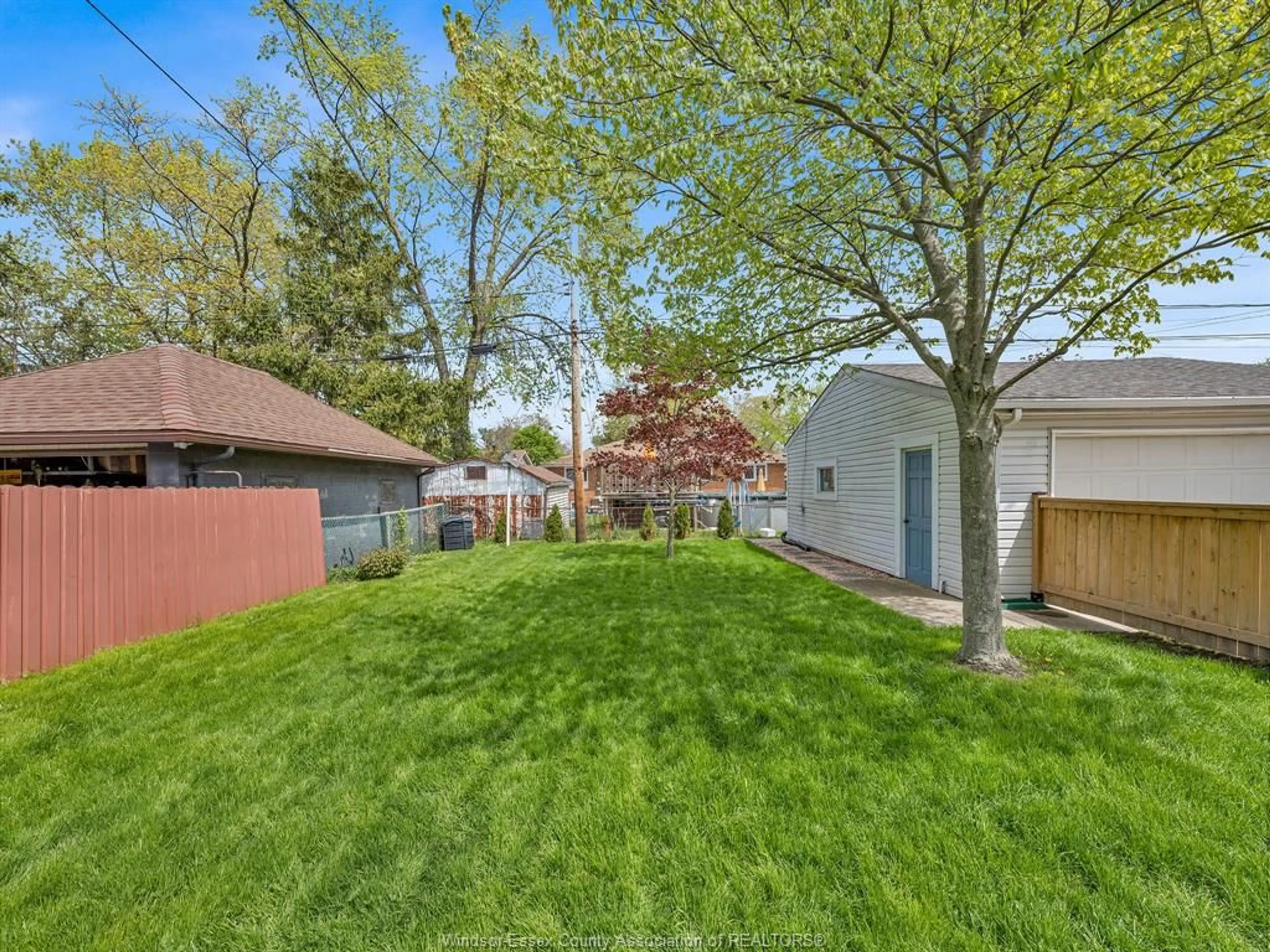 Patio, street for 1038 JANISSE, Windsor Ontario N8S 2W1