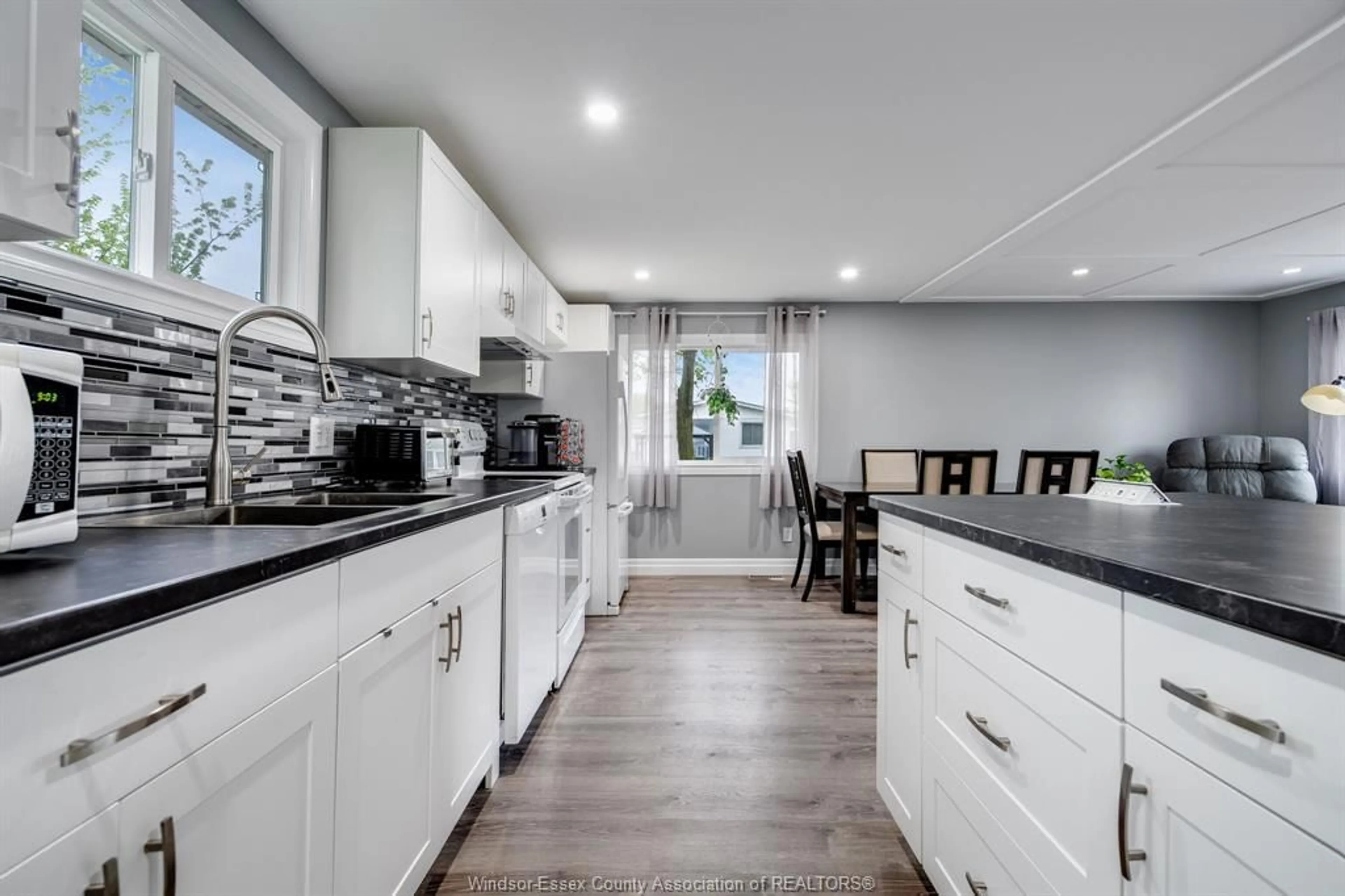 Open concept kitchen, unknown for 209 Dana Dr, Essex Ontario N8M 2A9