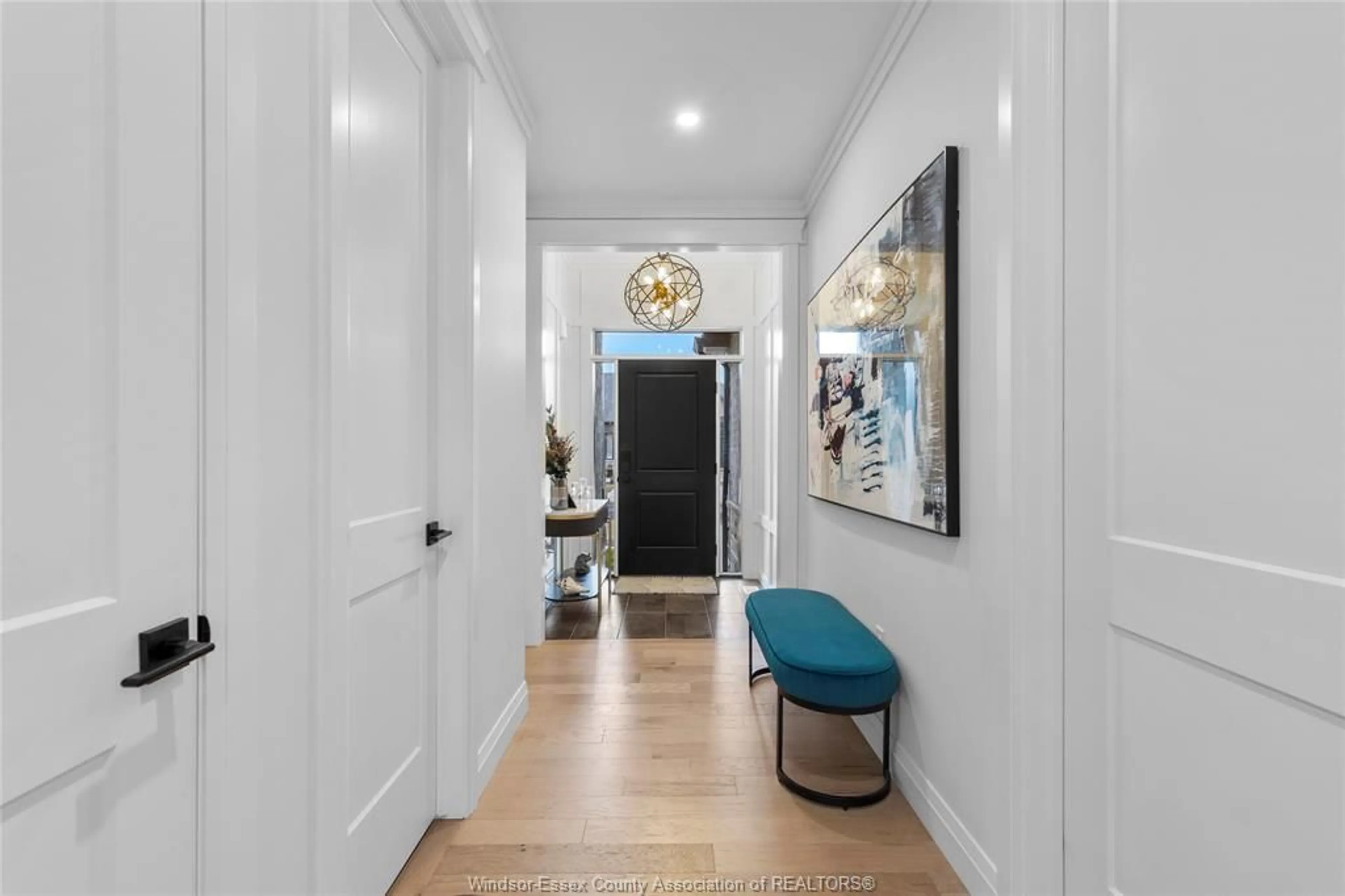 Indoor entryway for 395 CASERTA, Lakeshore Ontario N0R 1A0