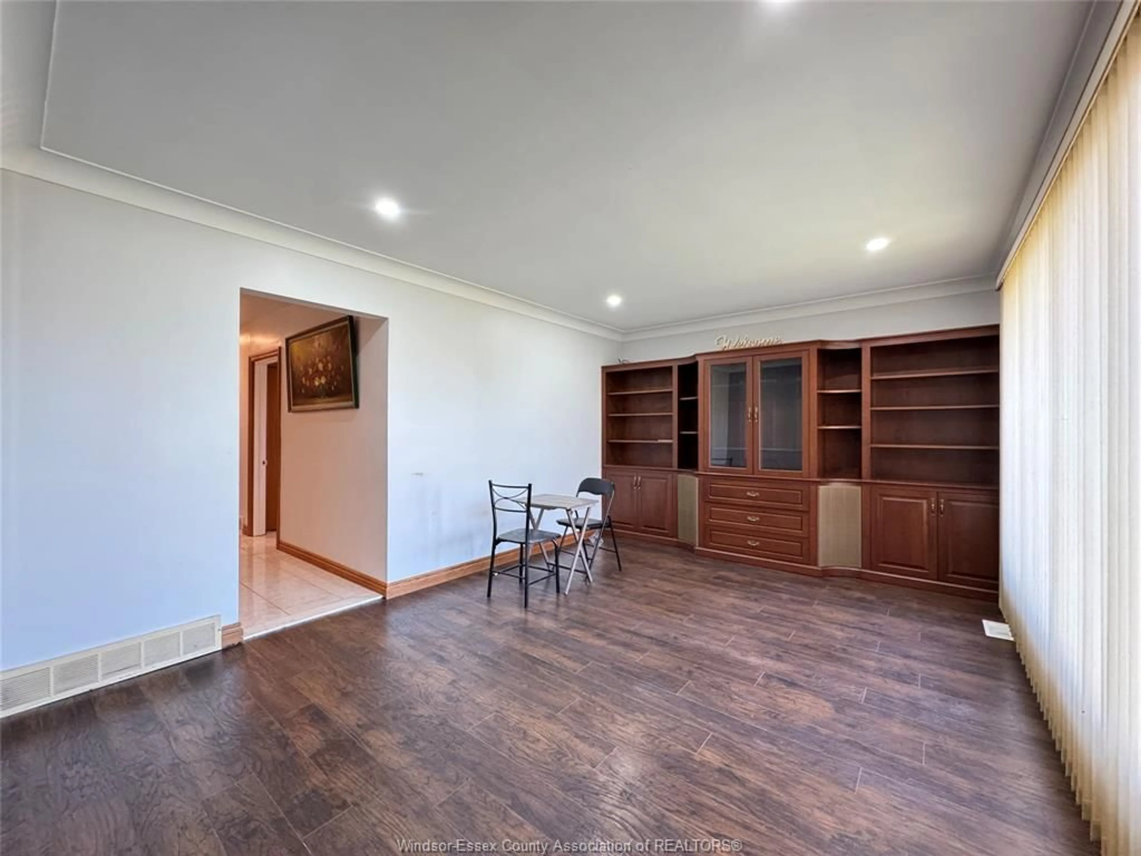 A pic of a room for 1595 SUN VALLEY, Windsor Ontario N9C 3R1