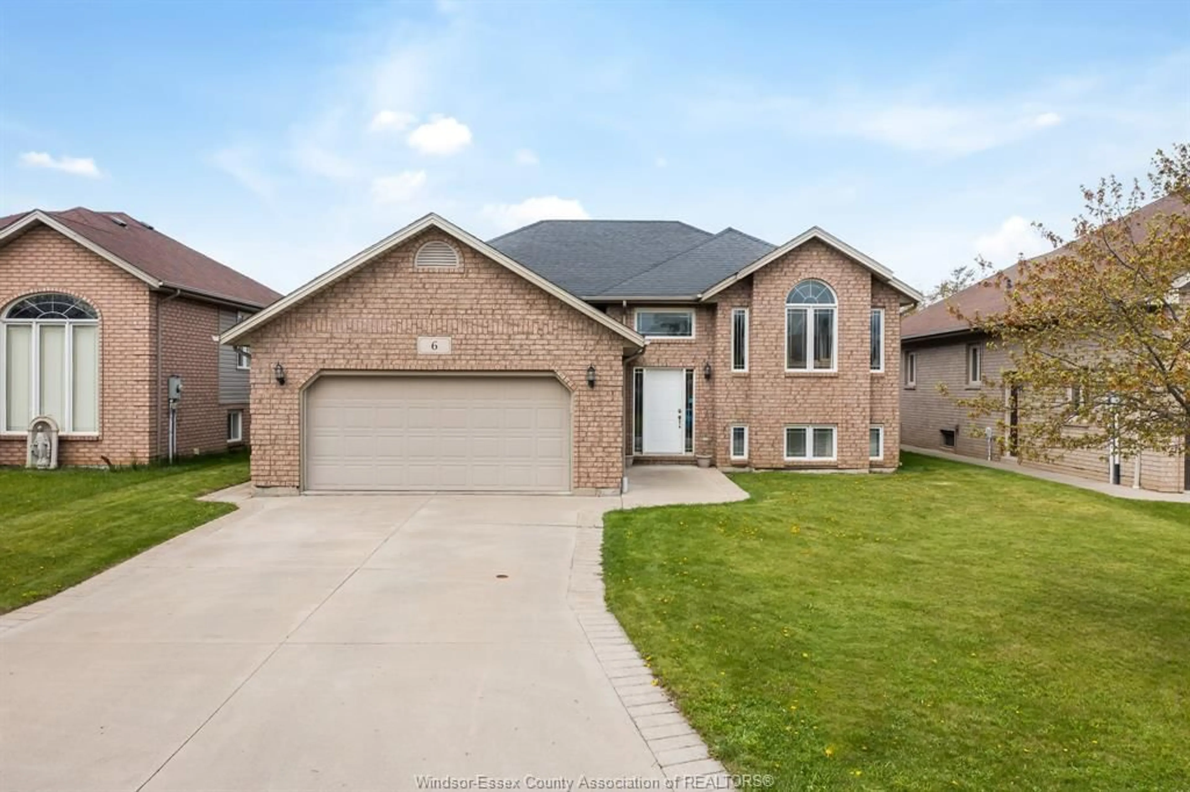 Home with brick exterior material, street for 6 BENIUK Crt, Leamington Ontario N8H 5K9