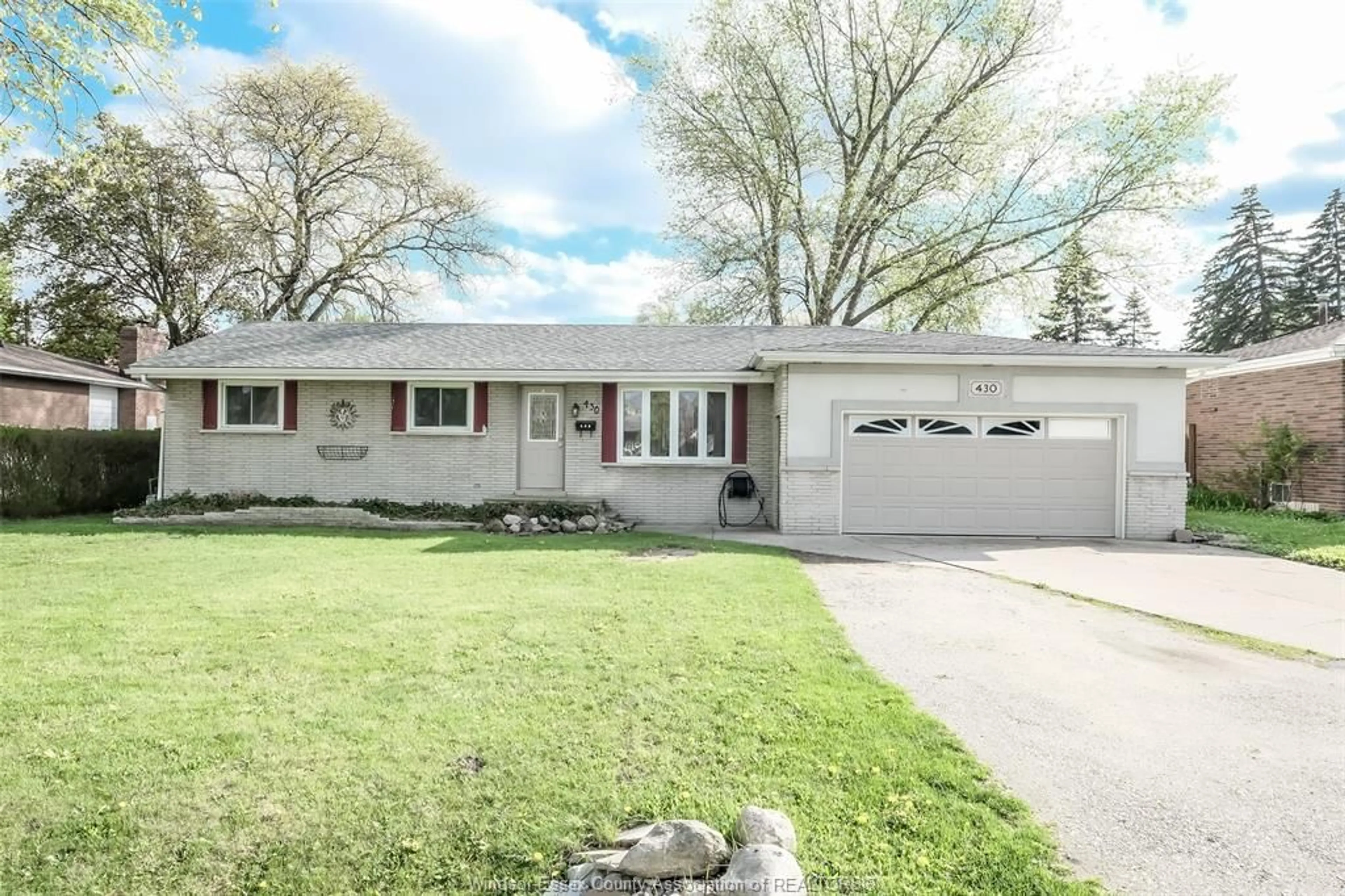 Home with vinyl exterior material, street for 430 LAFFERTY Ave, LaSalle Ontario N9J 1K6