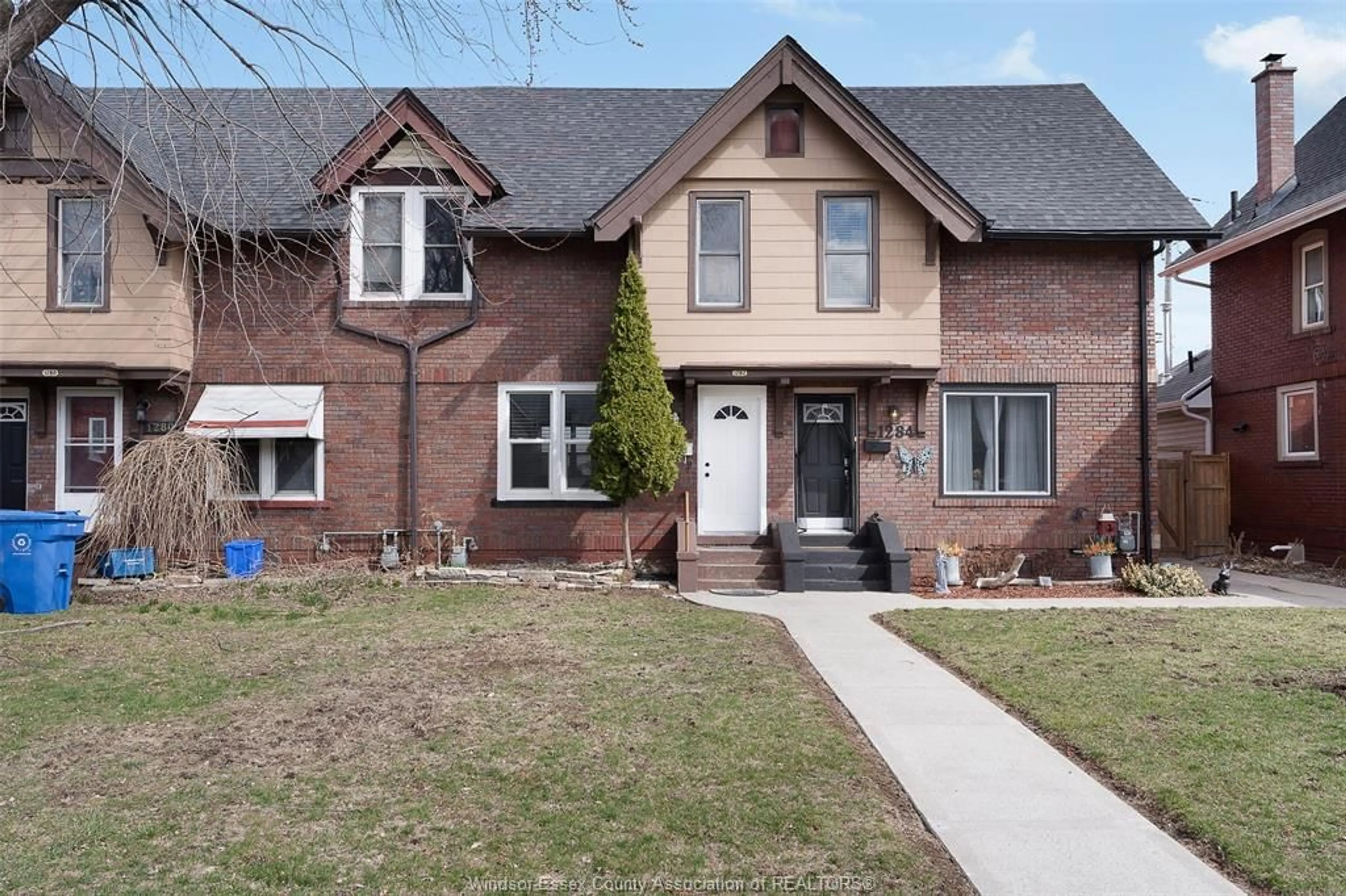 Home with brick exterior material, street for 1282 MONMOUTH, Windsor Ontario N8Y 3M1