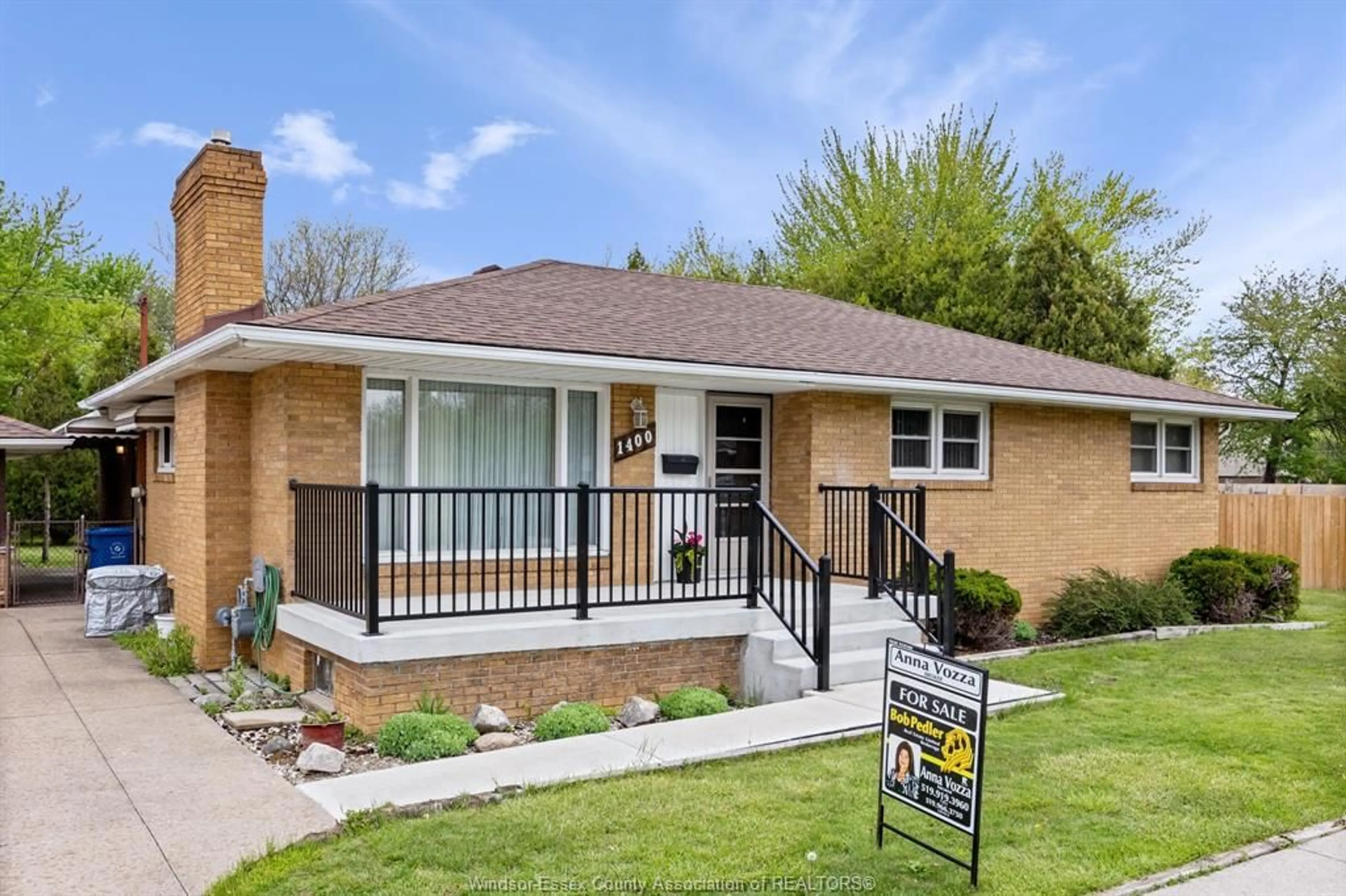 Home with brick exterior material, street for 1400 TOTTEN, Windsor Ontario N9B 1W9