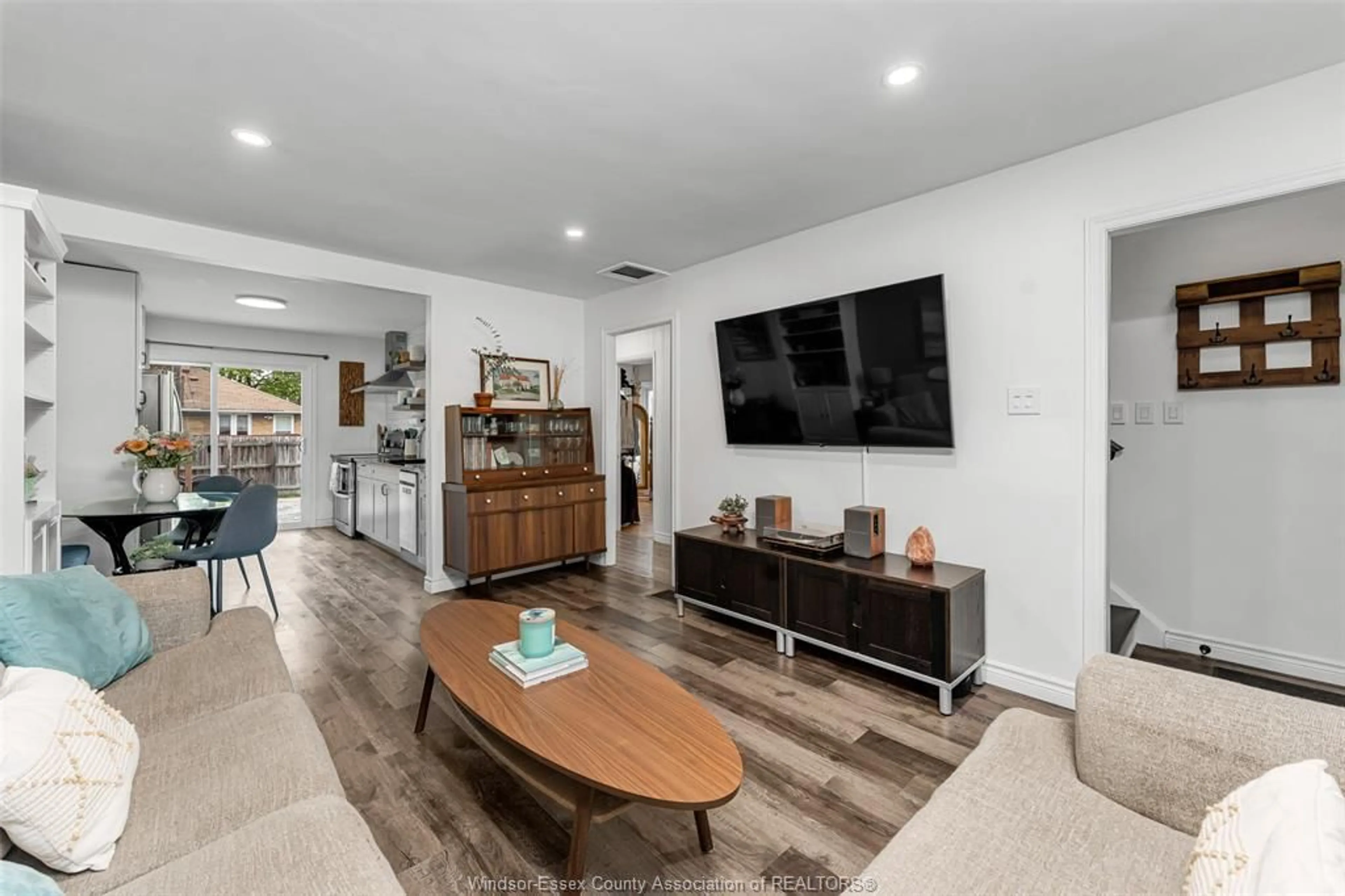 Unknown for 1476 PRINCE, Windsor Ontario N9J 3A9