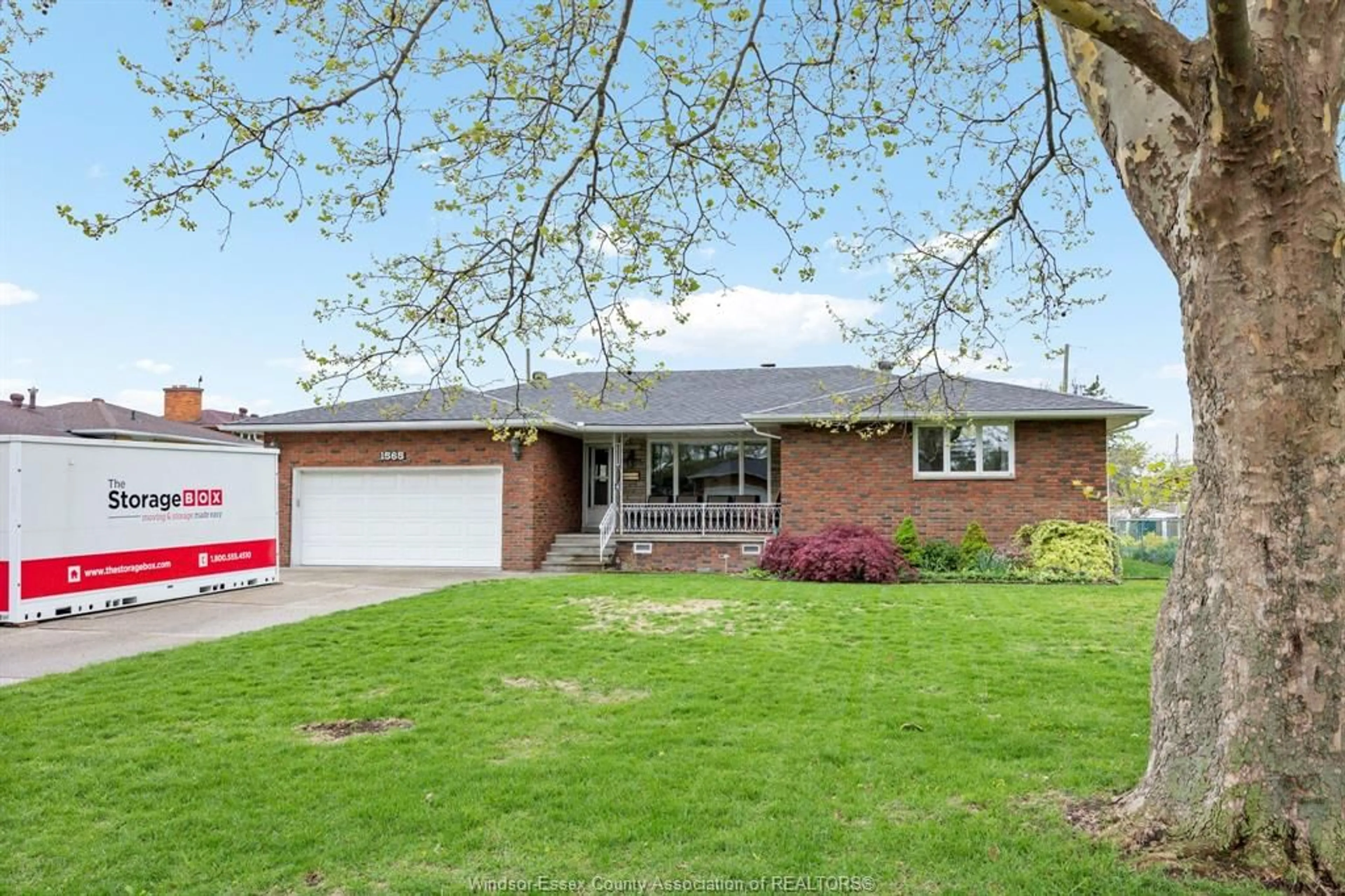 Unknown for 1565 ROXBOROUGH, Windsor Ontario N9B 3H2