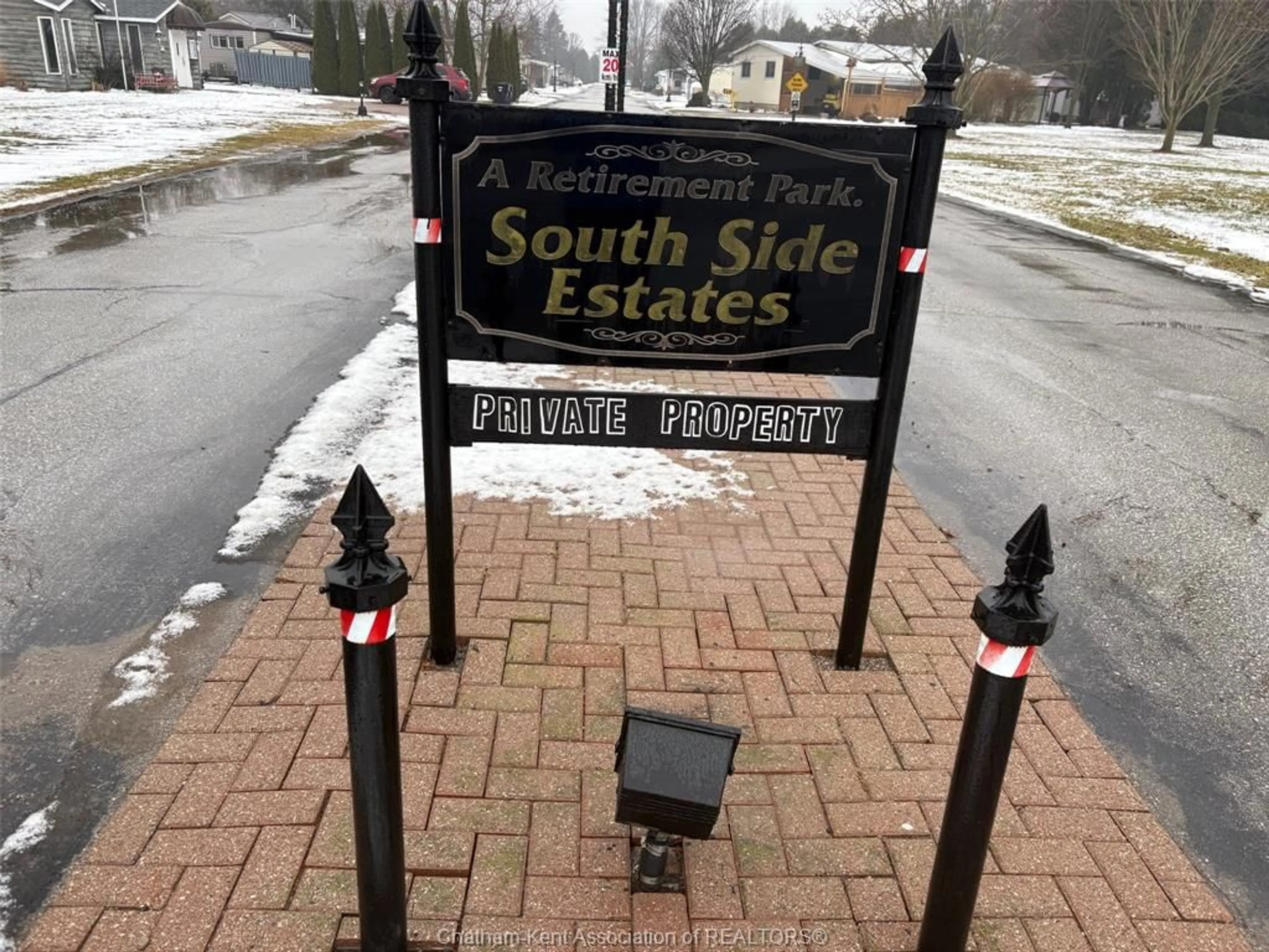 Unknown for 22220 Charing Cross Rd #26, Chatham Ontario N7M 5V8