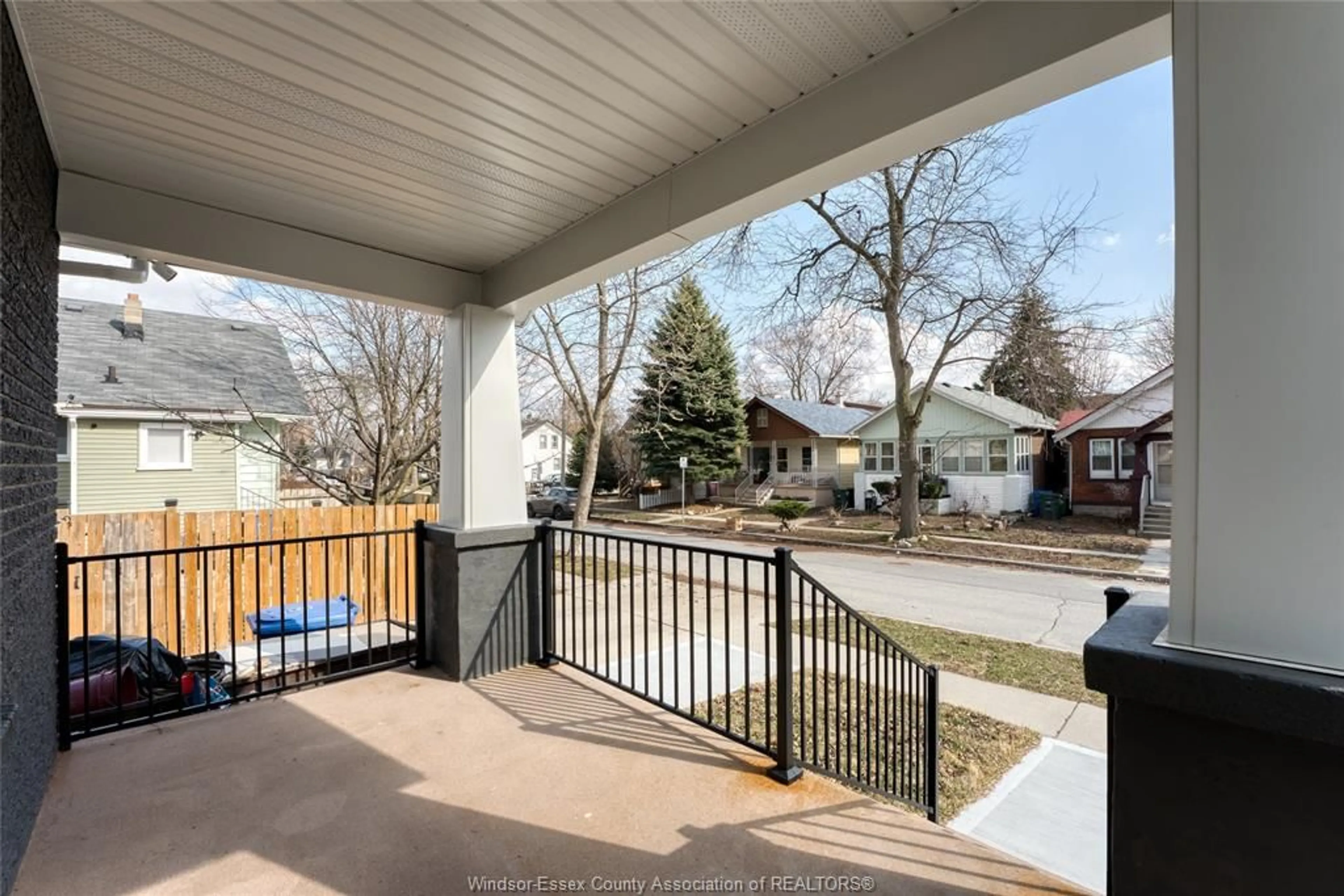 Patio, street for 434 GROVE Ave, Windsor Ontario N9A 6G2