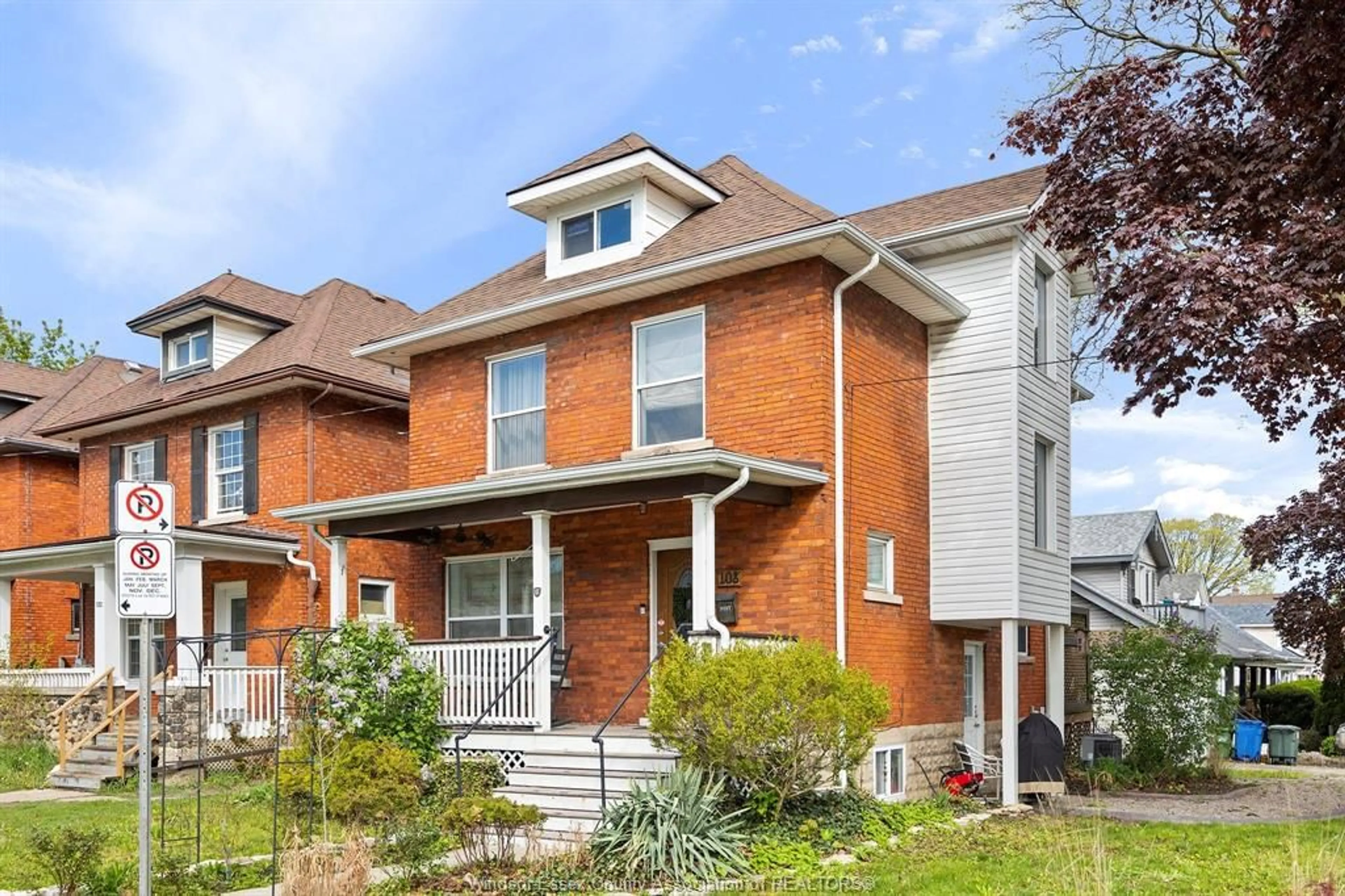 Home with brick exterior material, street for 108 MONTROSE St, Windsor Ontario N8X 1A3