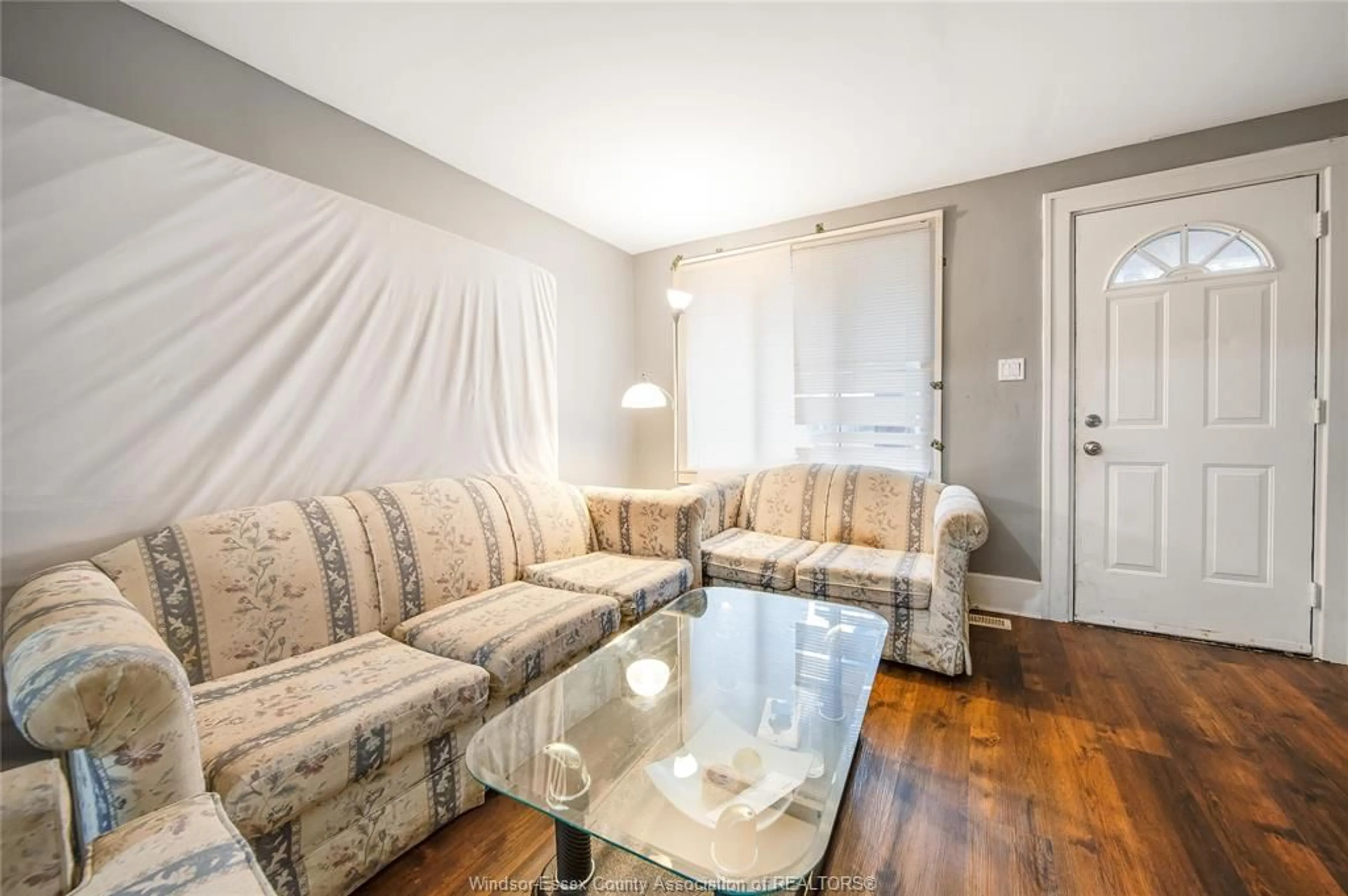 Living room with furniture, unknown for 961 CURRY Ave, Windsor Ontario N9B 2C4