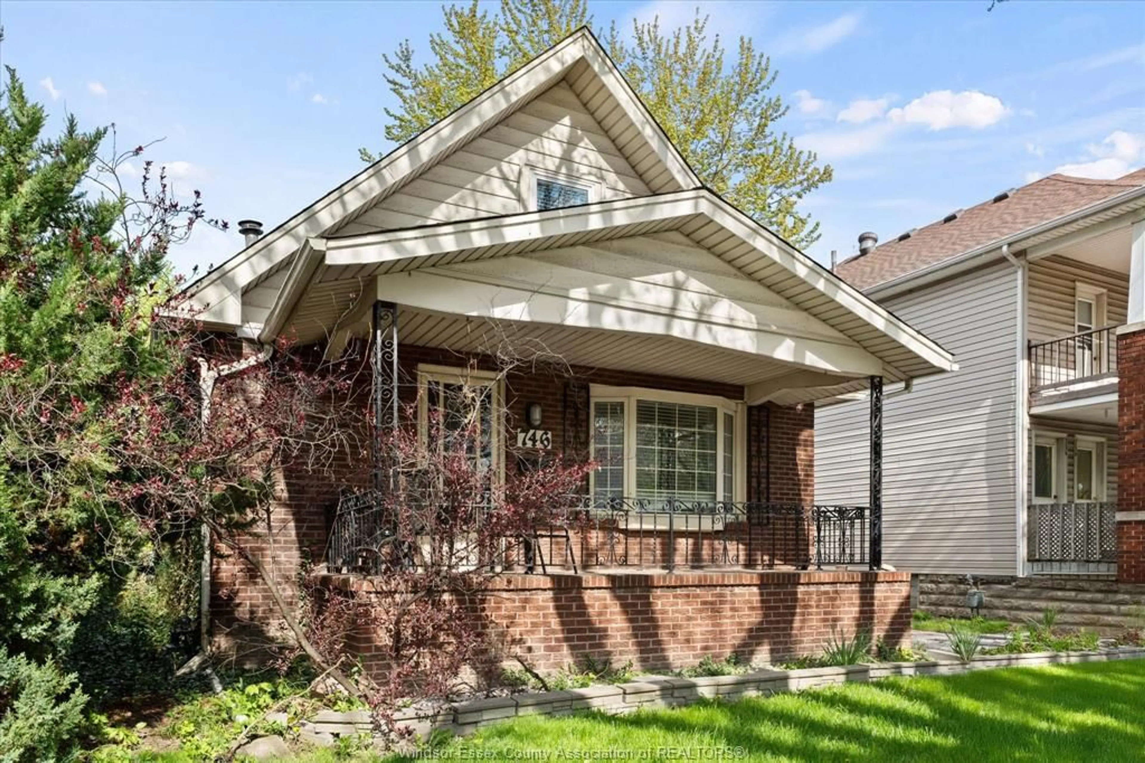 Home with brick exterior material, street for 746 CAMPBELL, Windsor Ontario N9B 2H7