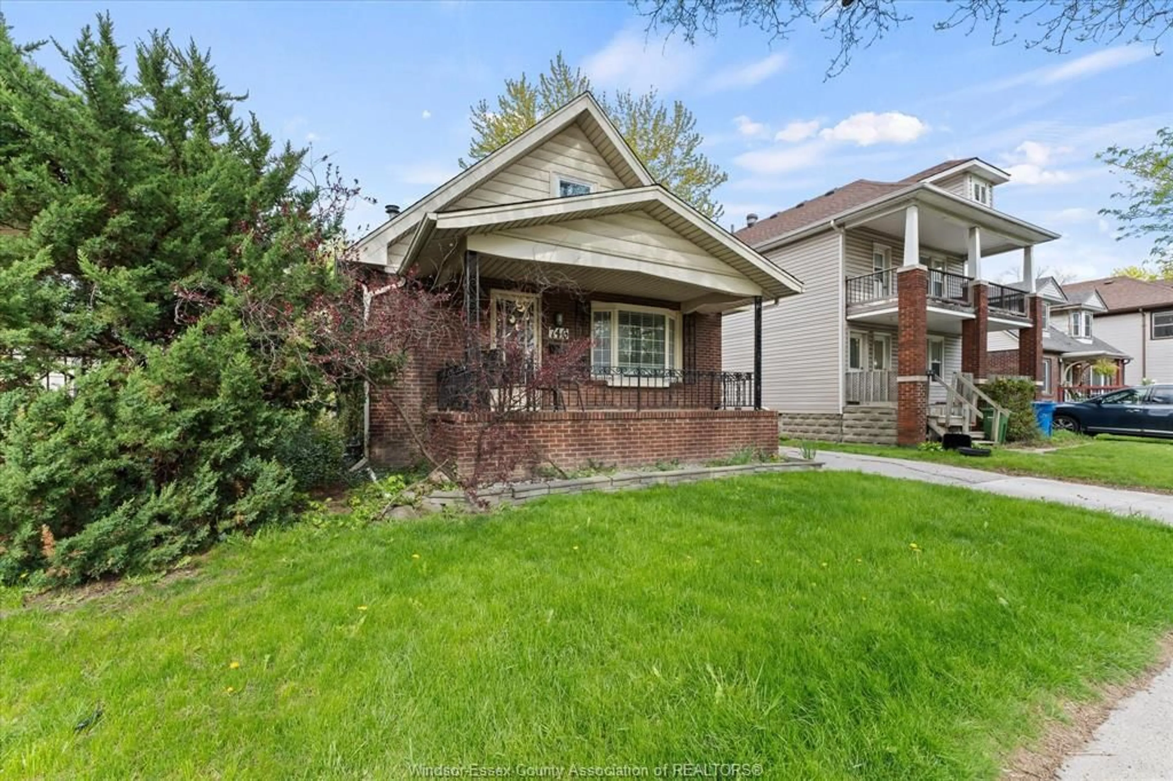 Home with brick exterior material, street for 746 CAMPBELL, Windsor Ontario N9B 2H7