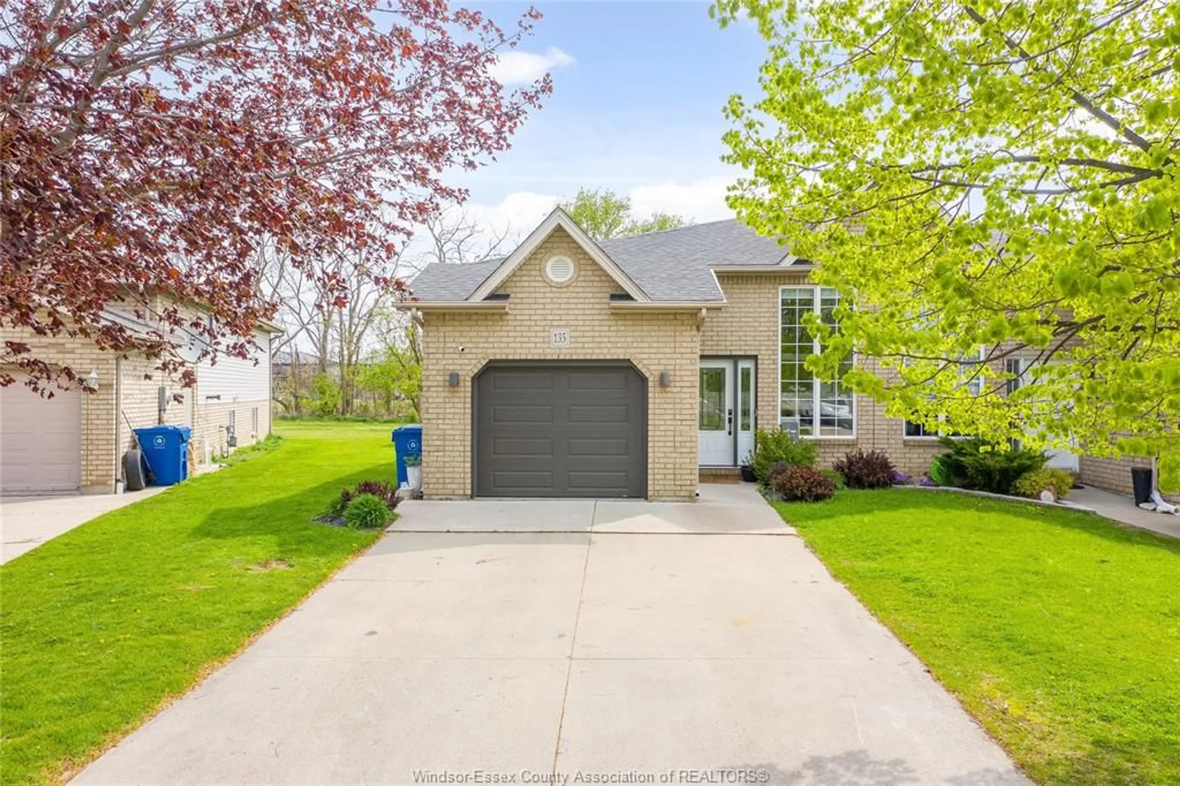 Unknown for 135 STURGEON MEADOWS, Leamington Ontario N8H 5L1