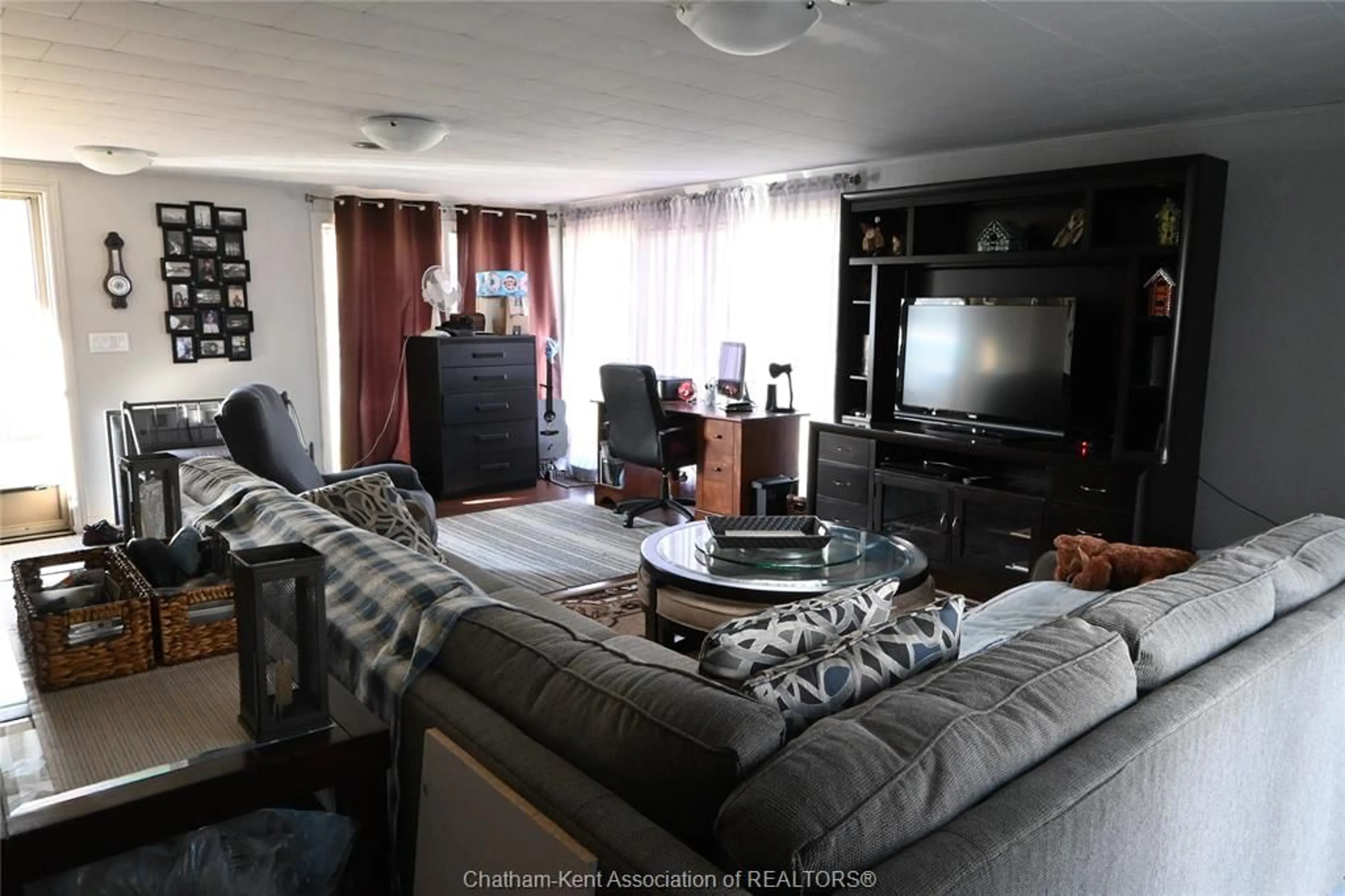 Living room with furniture, unknown for 2 Freda St, Ridgetown Ontario N0P 2C0