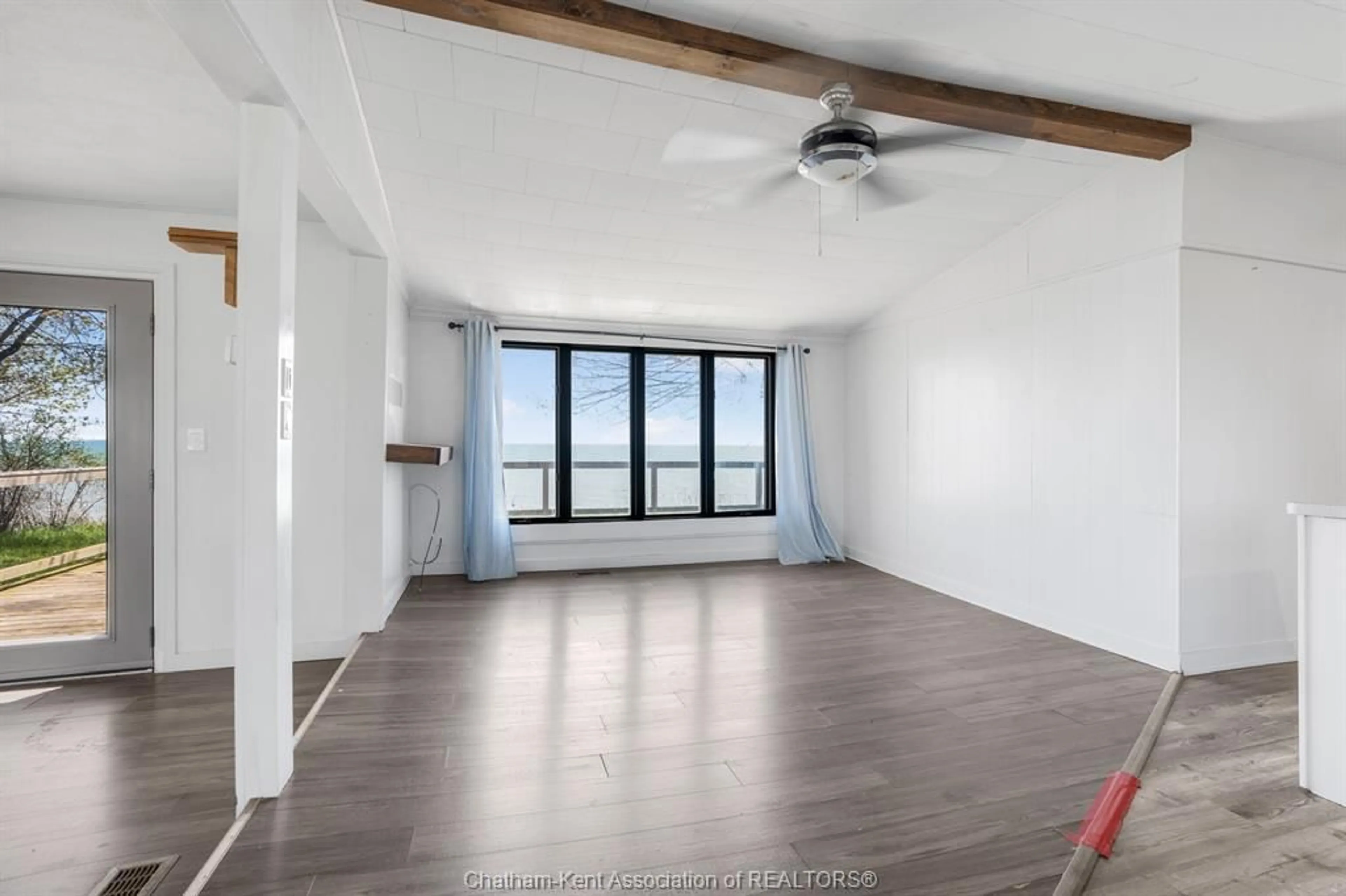 A pic of a room for 1628 TILTON Line, Wheatley Ontario N0P 2P0