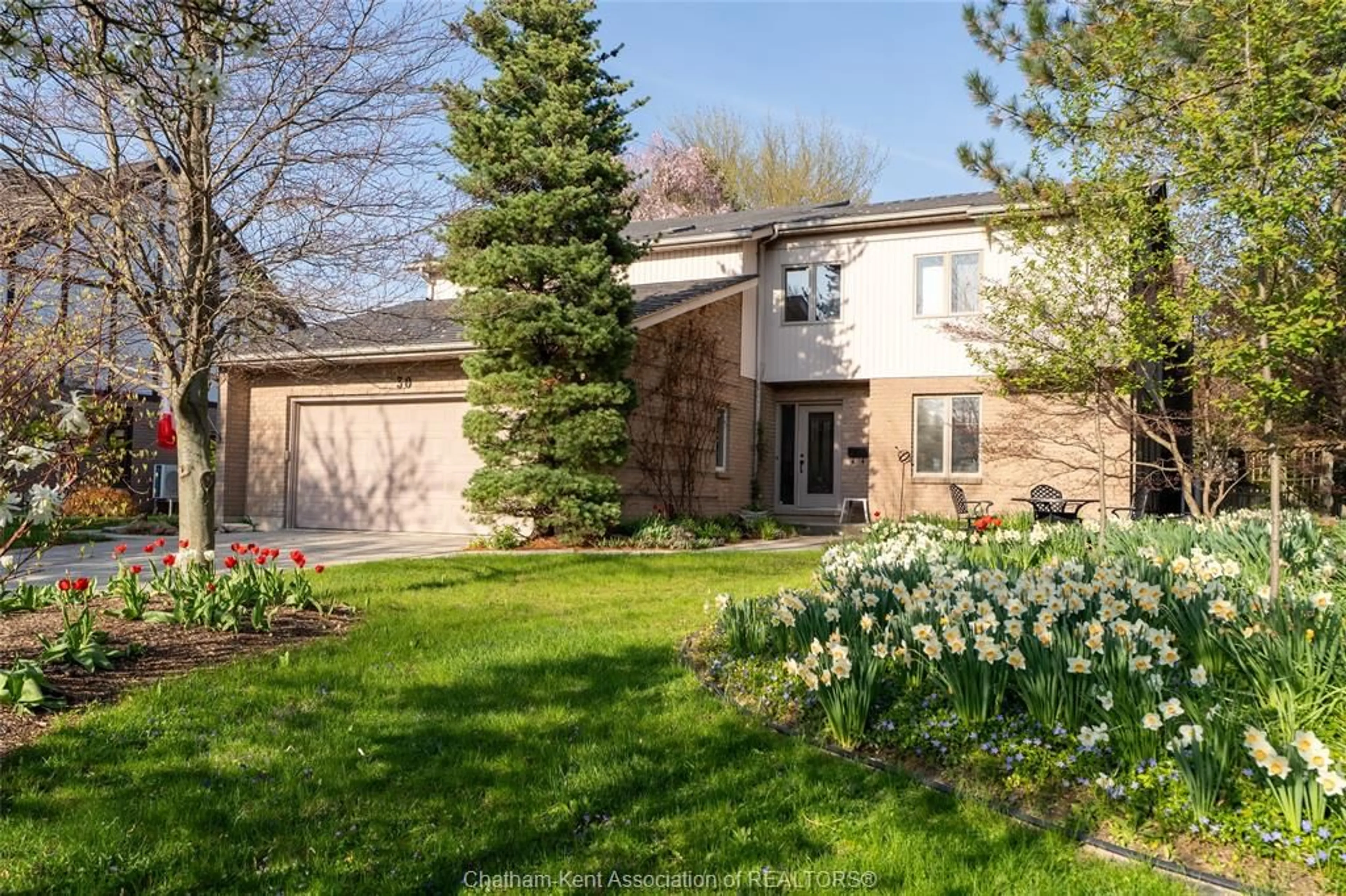 Home with brick exterior material, street for 30 CRAMAR Cres, Chatham Ontario N7M 6G3