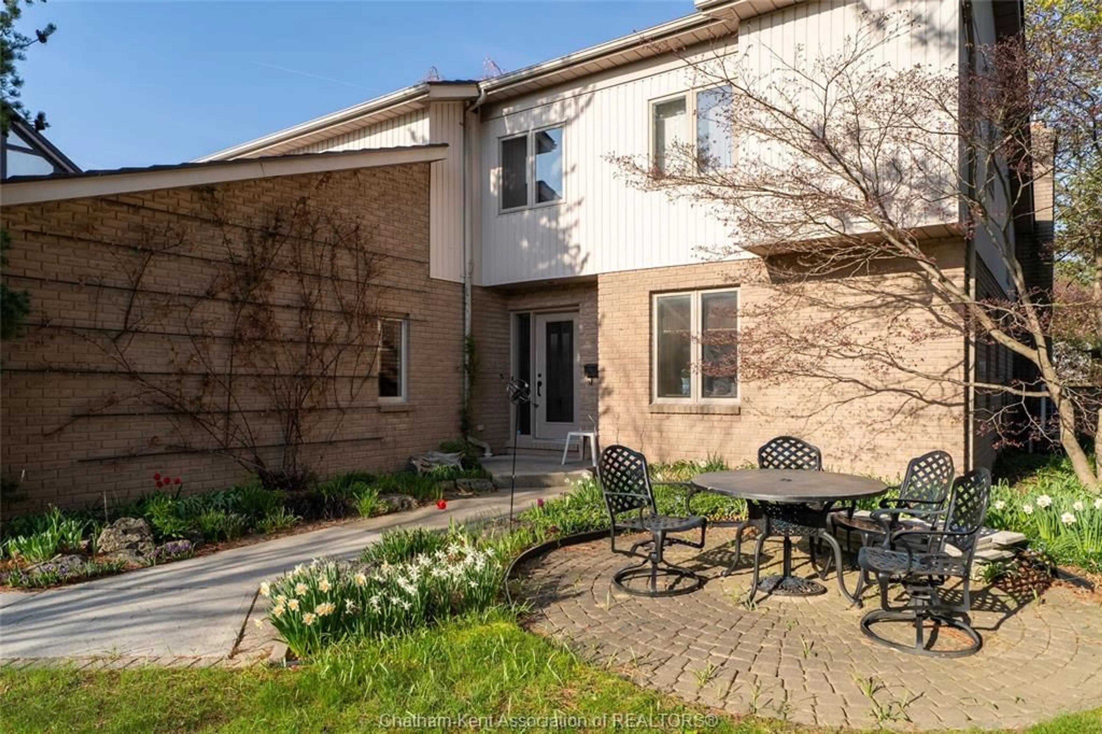Home with brick exterior material, street for 30 CRAMAR Cres, Chatham Ontario N7M 6G3