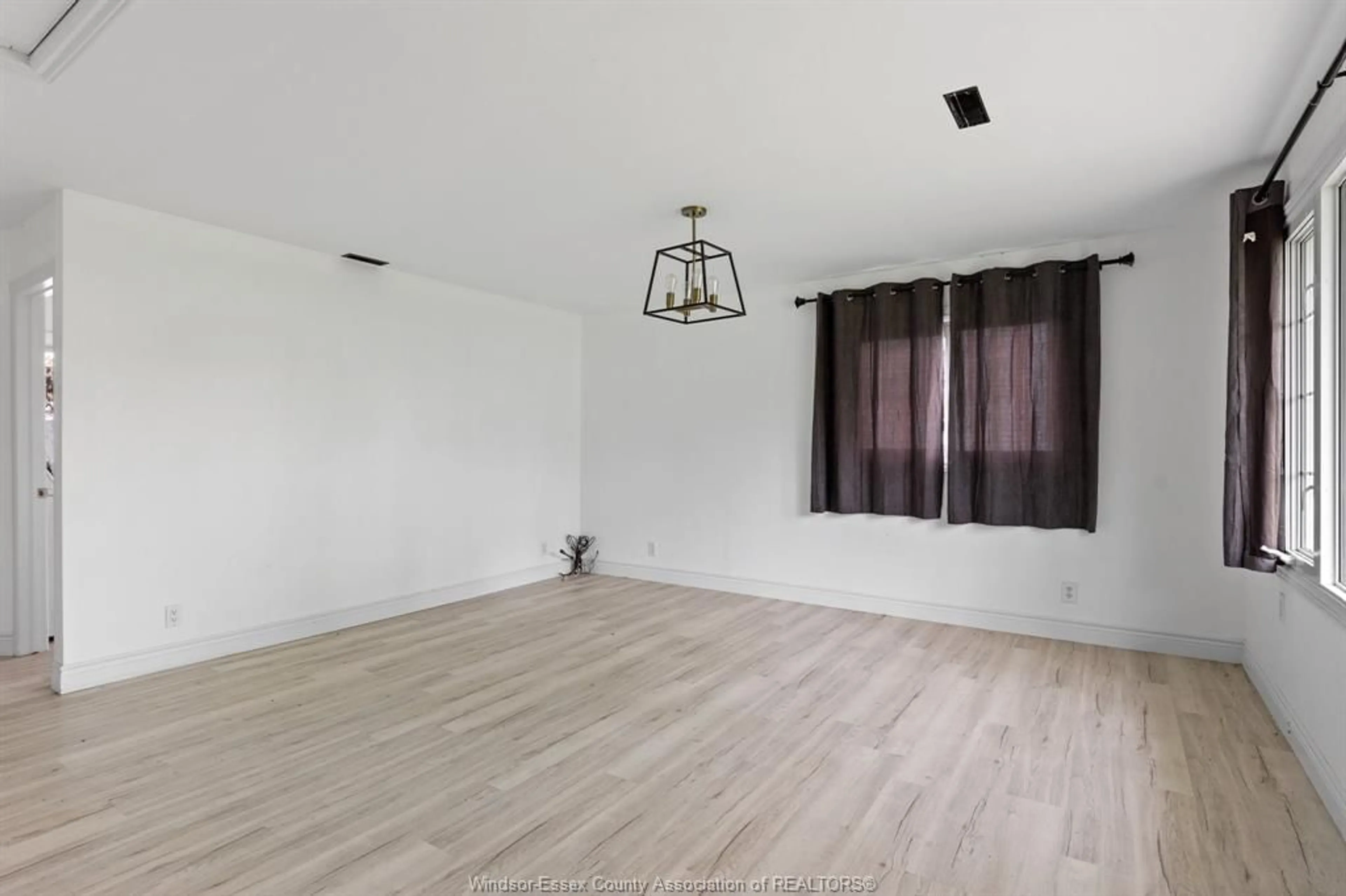 A pic of a room for 51 BALACLAVA, Amherstburg Ontario N8V 2G5