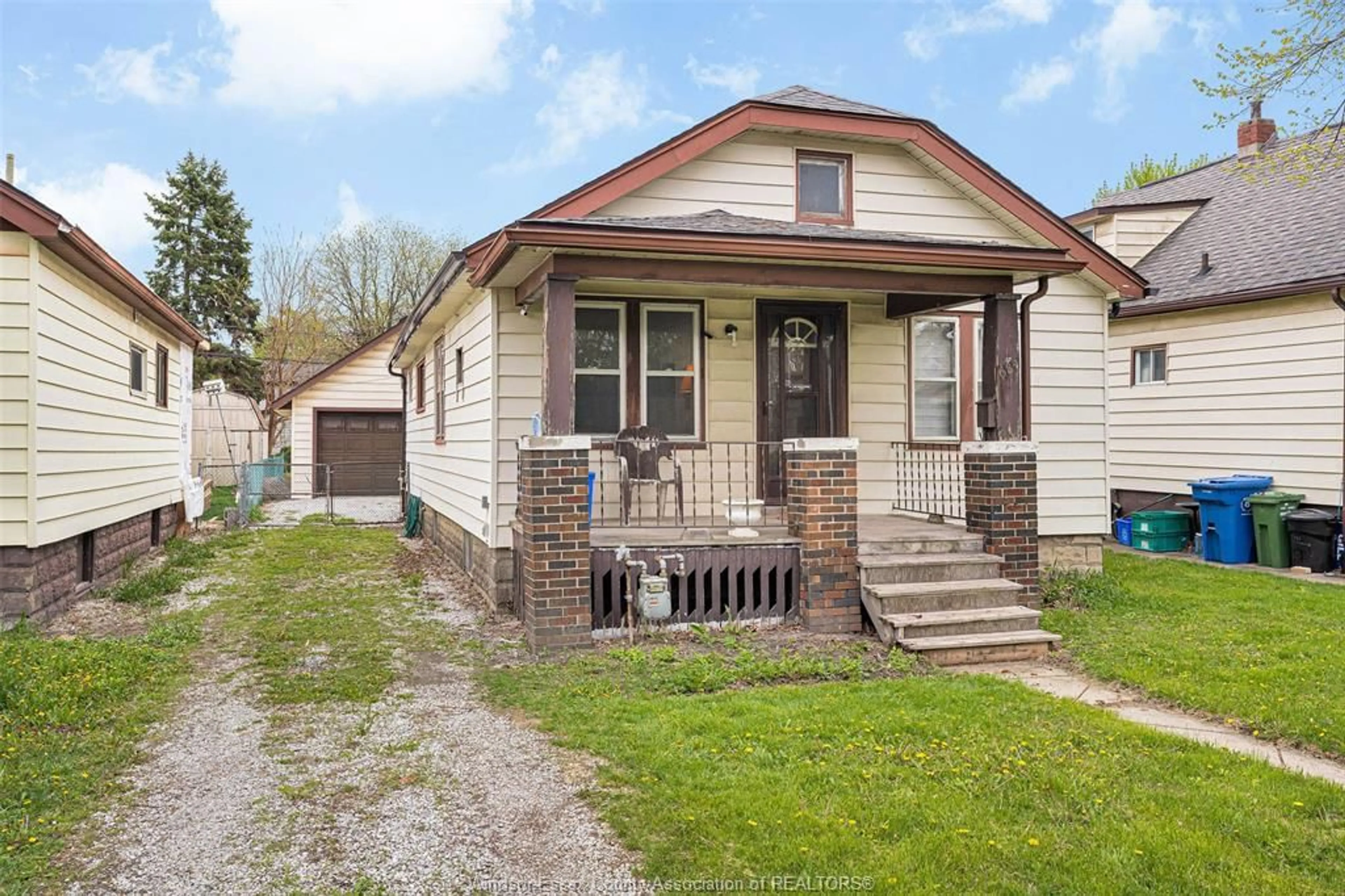 Unknown for 687 ALEXANDRINE, Windsor Ontario N0R 1A0