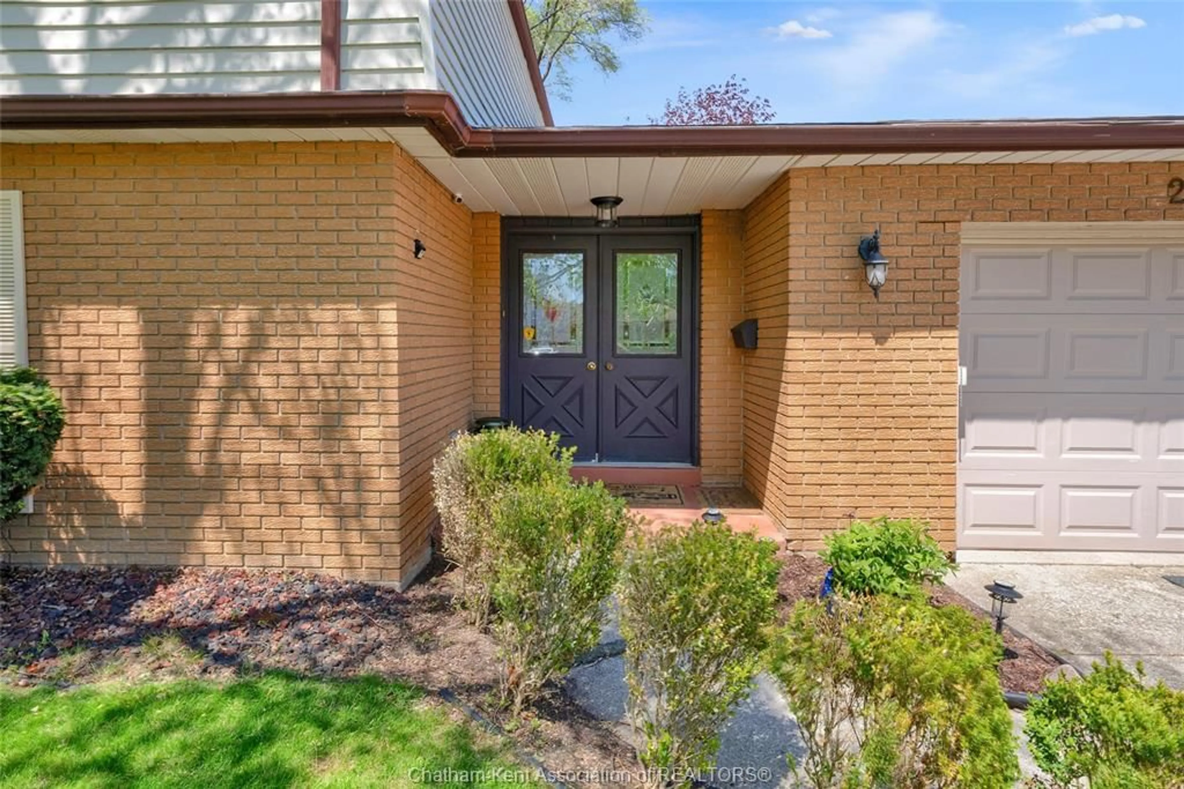 Home with brick exterior material, street for 249 OXLEY Dr, Chatham Ontario N7L 4S8