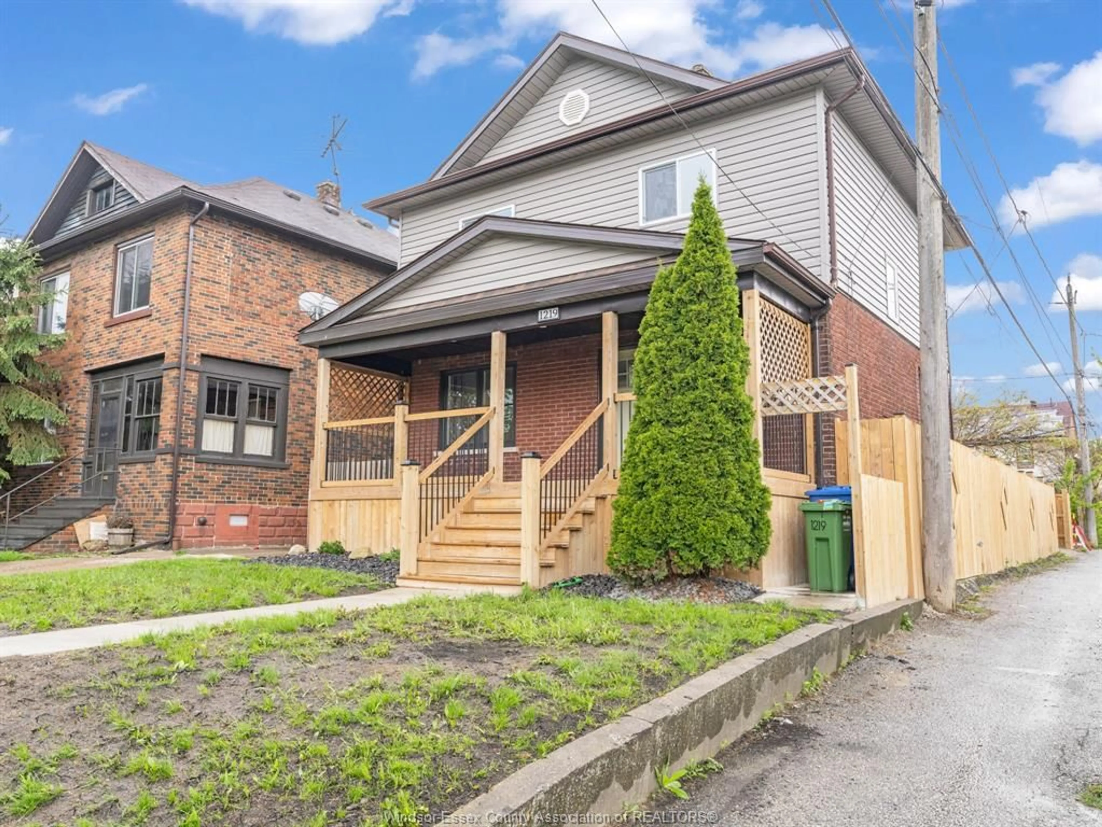Home with brick exterior material, street for 1219 ELSMERE Ave, Windsor Ontario N9A 2B1