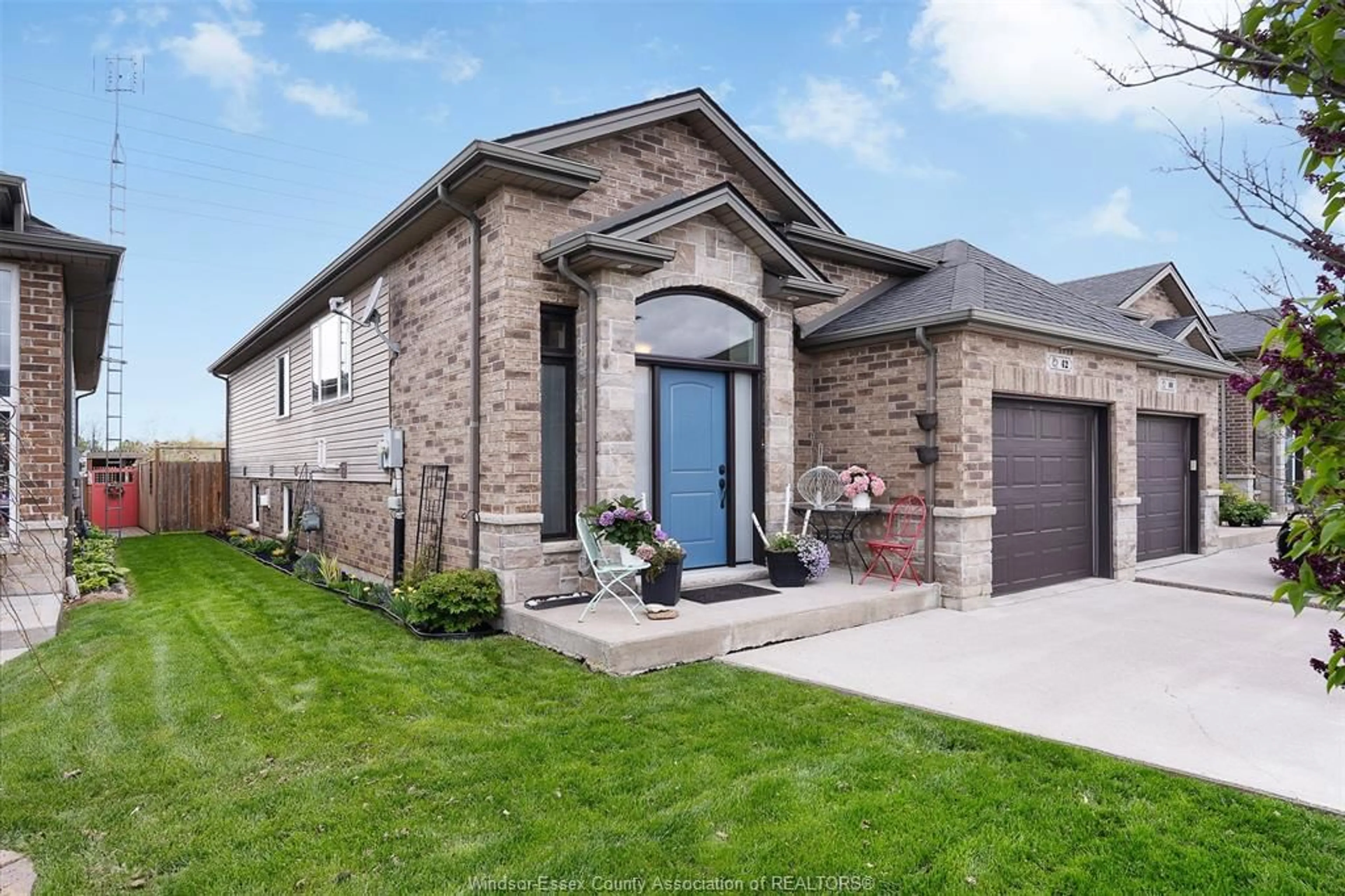 Home with brick exterior material, street for 42 HAZEL Cres, Kingsville Ontario N9Y 0B1