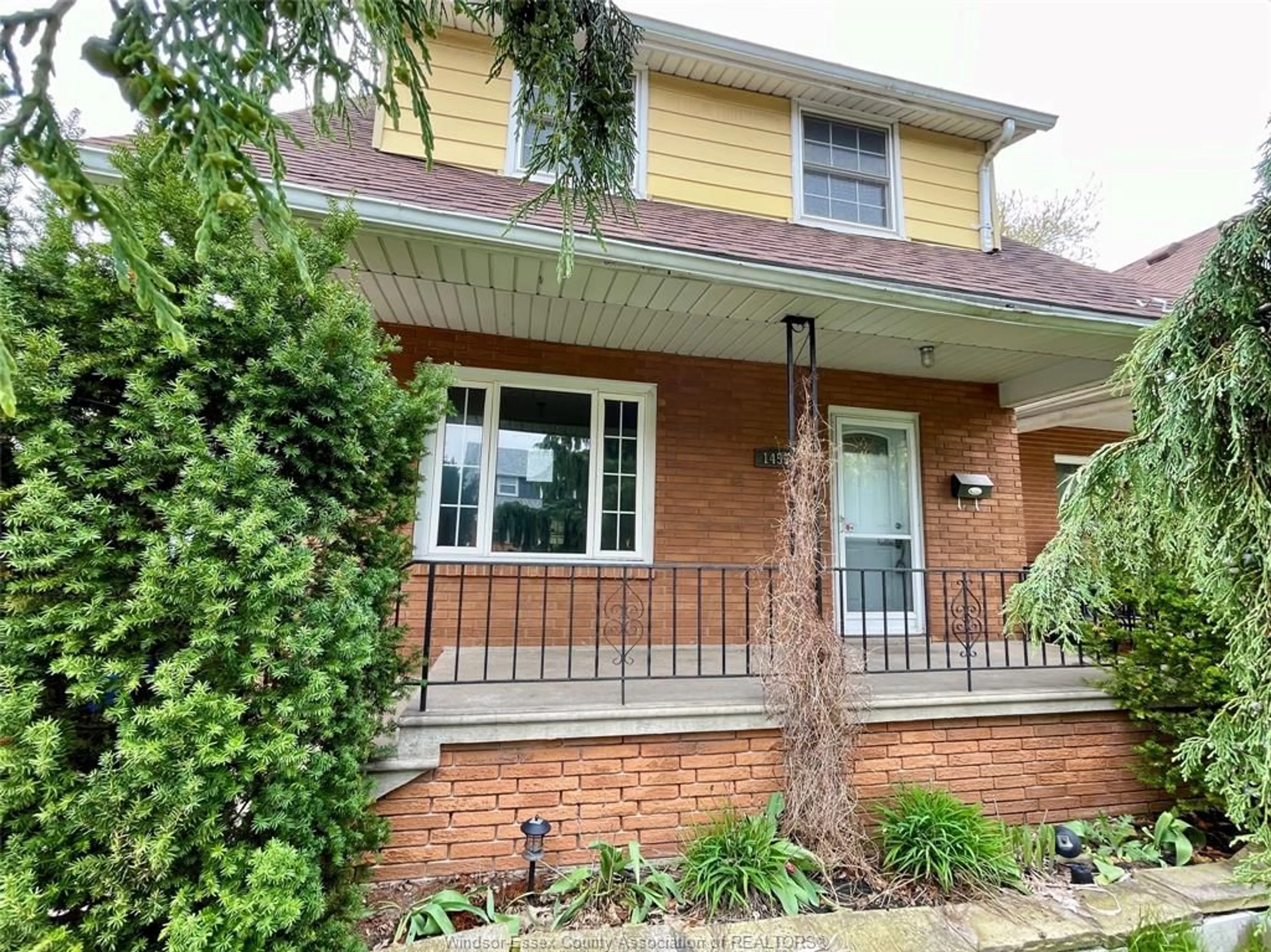 Home with brick exterior material, street for 1455 MOY Ave, Windsor Ontario N8X 4S7