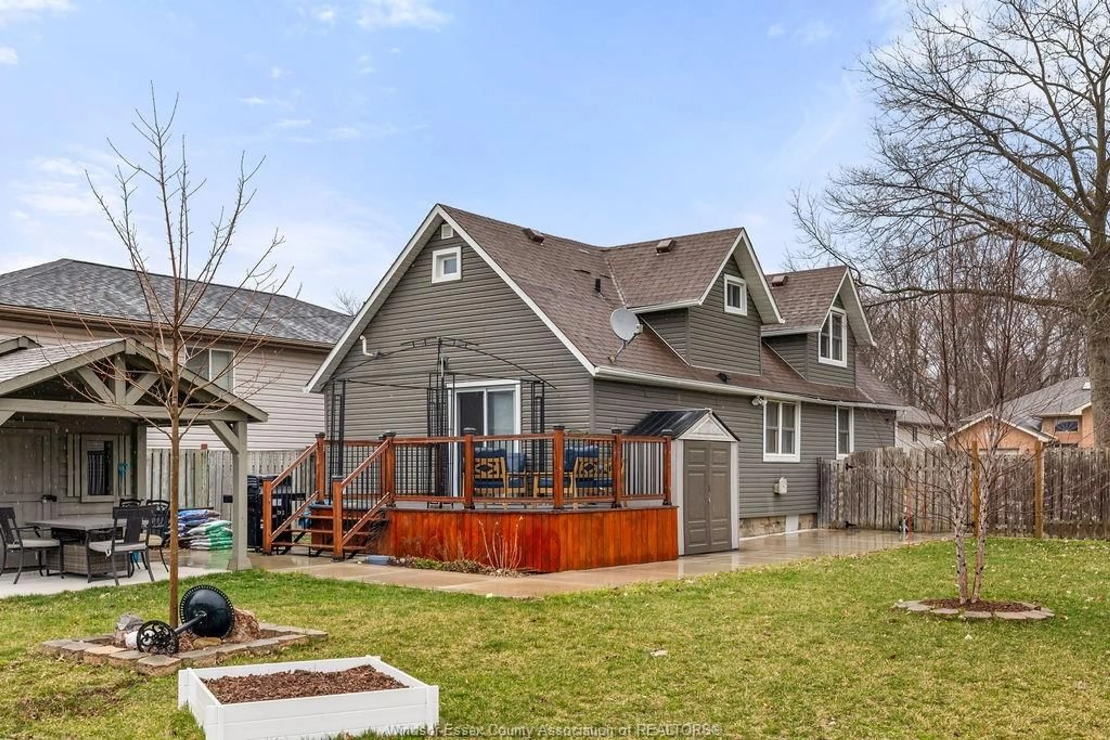Unknown for 2119 LONGFELLOW, Windsor Ontario N9B 3J5