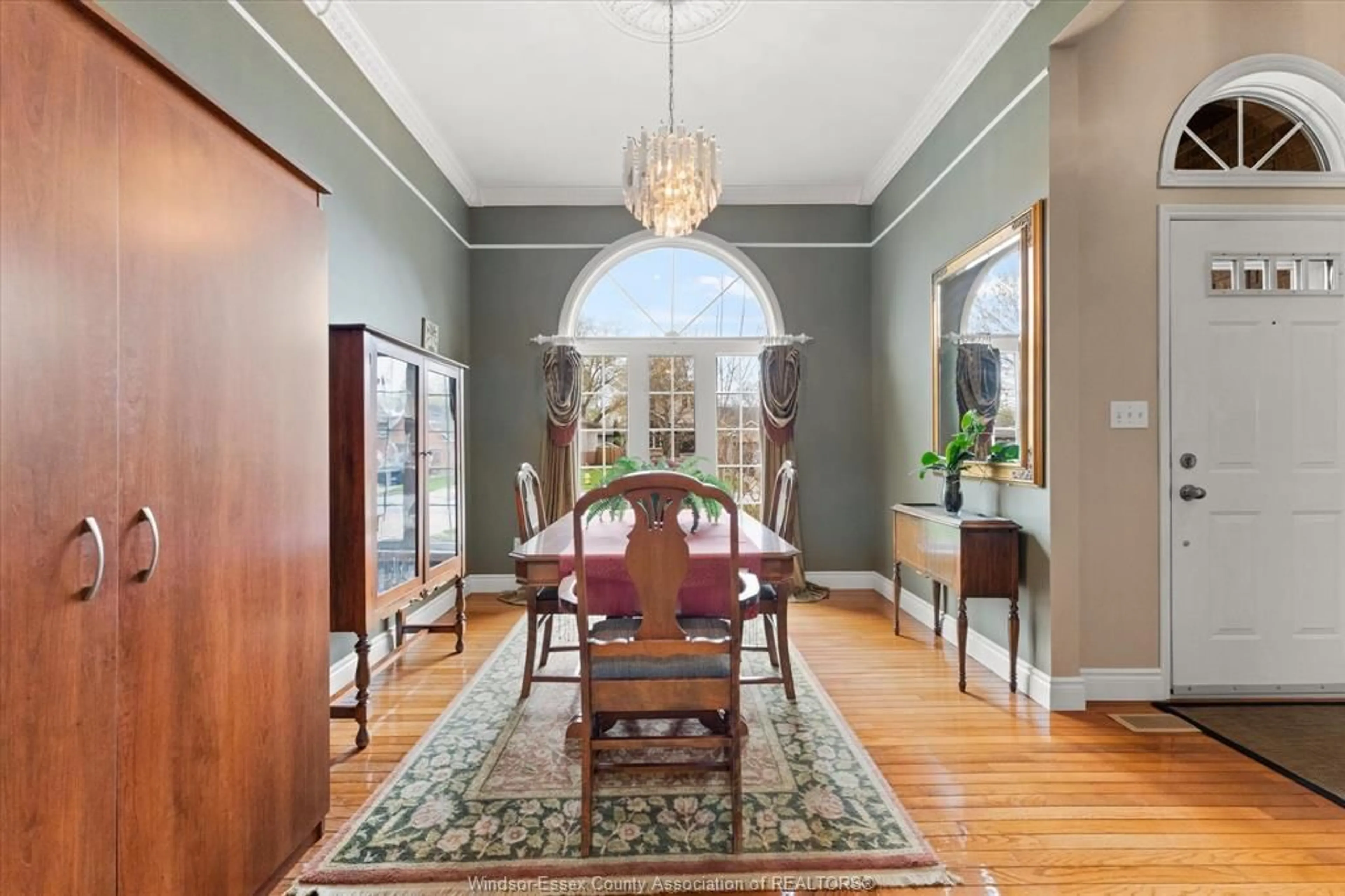 Dining room, unknown for 885 SUPERIOR St, LaSalle Ontario N9J 3H4