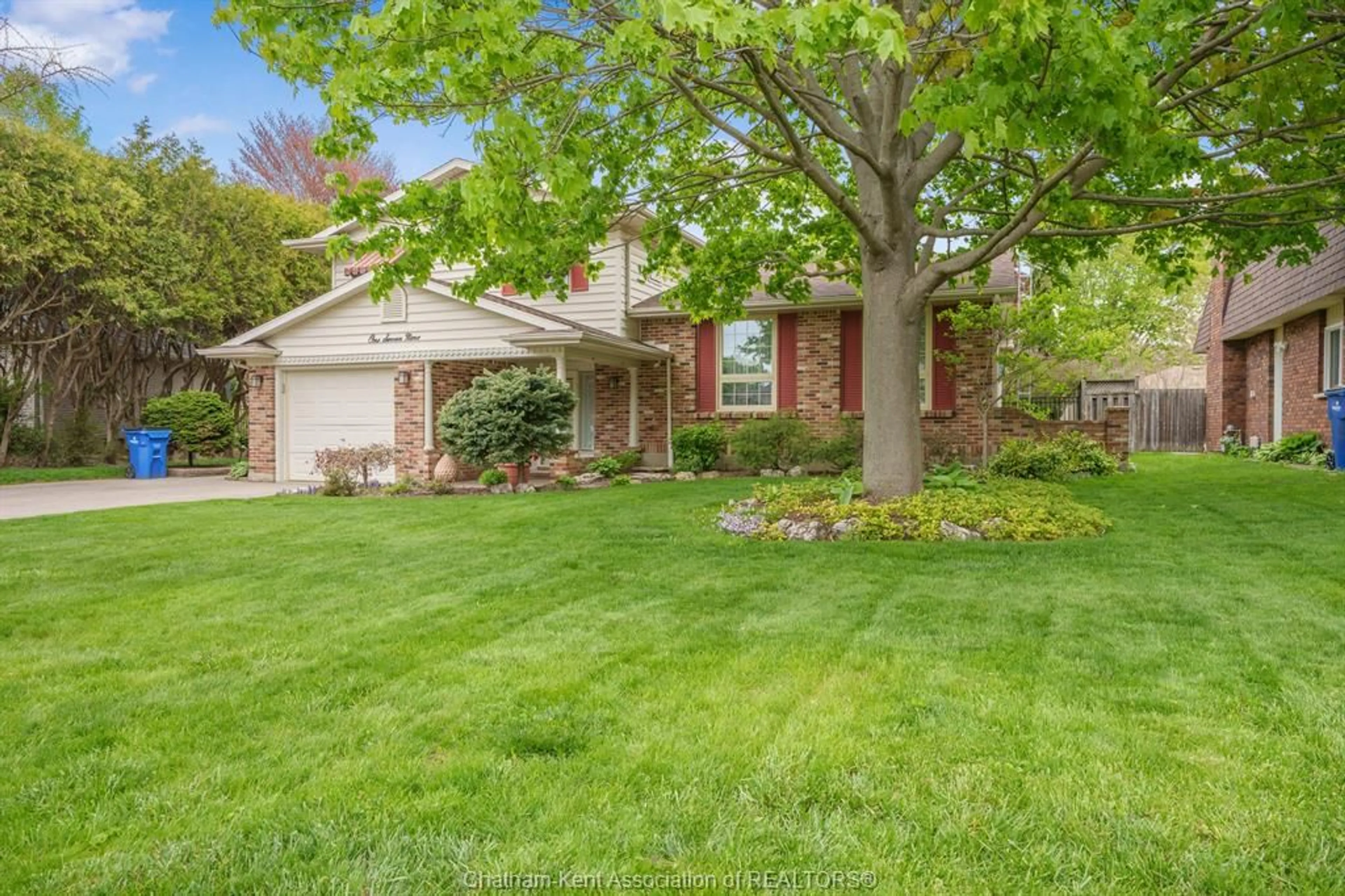 Home with brick exterior material, street for 179 Chippewa Dr, Chatham Ontario N7M 2B3