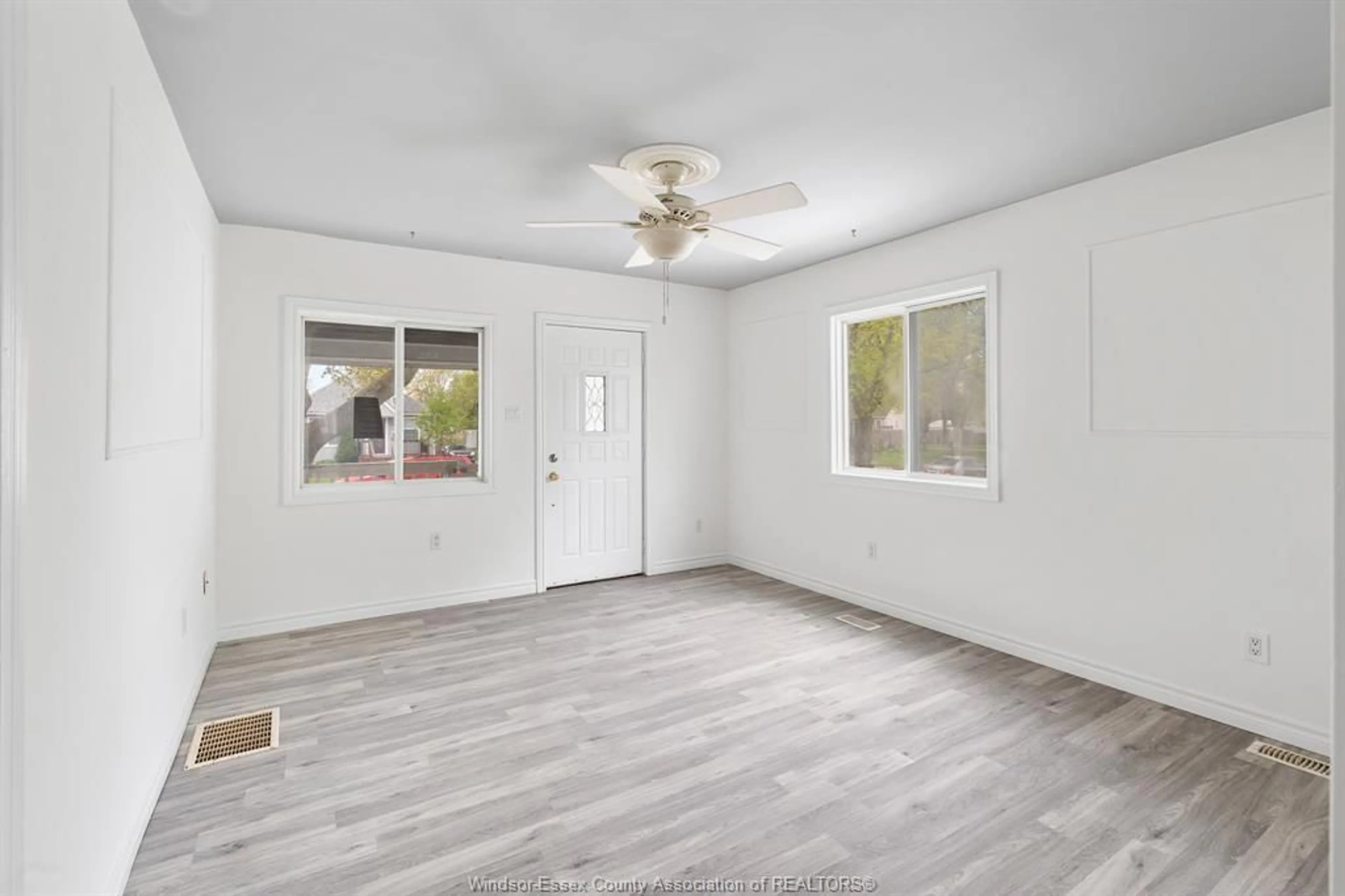 A pic of a room for 311 CONRAD St, Sarnia Ontario N7T 3K4