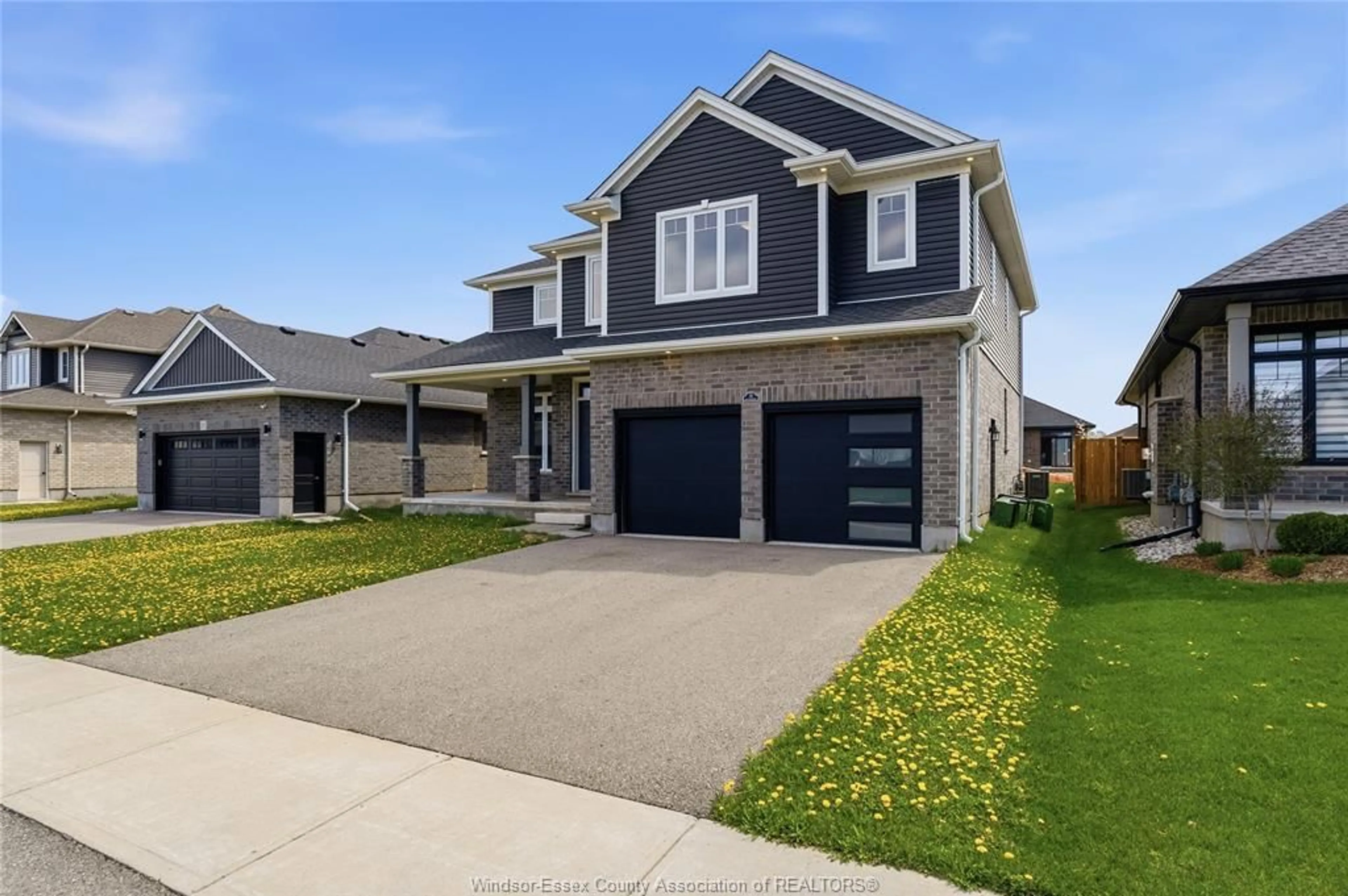 Home with brick exterior material, street for 39 MUIRFIELD Dr, St. Thomas Ontario N5R 0K3