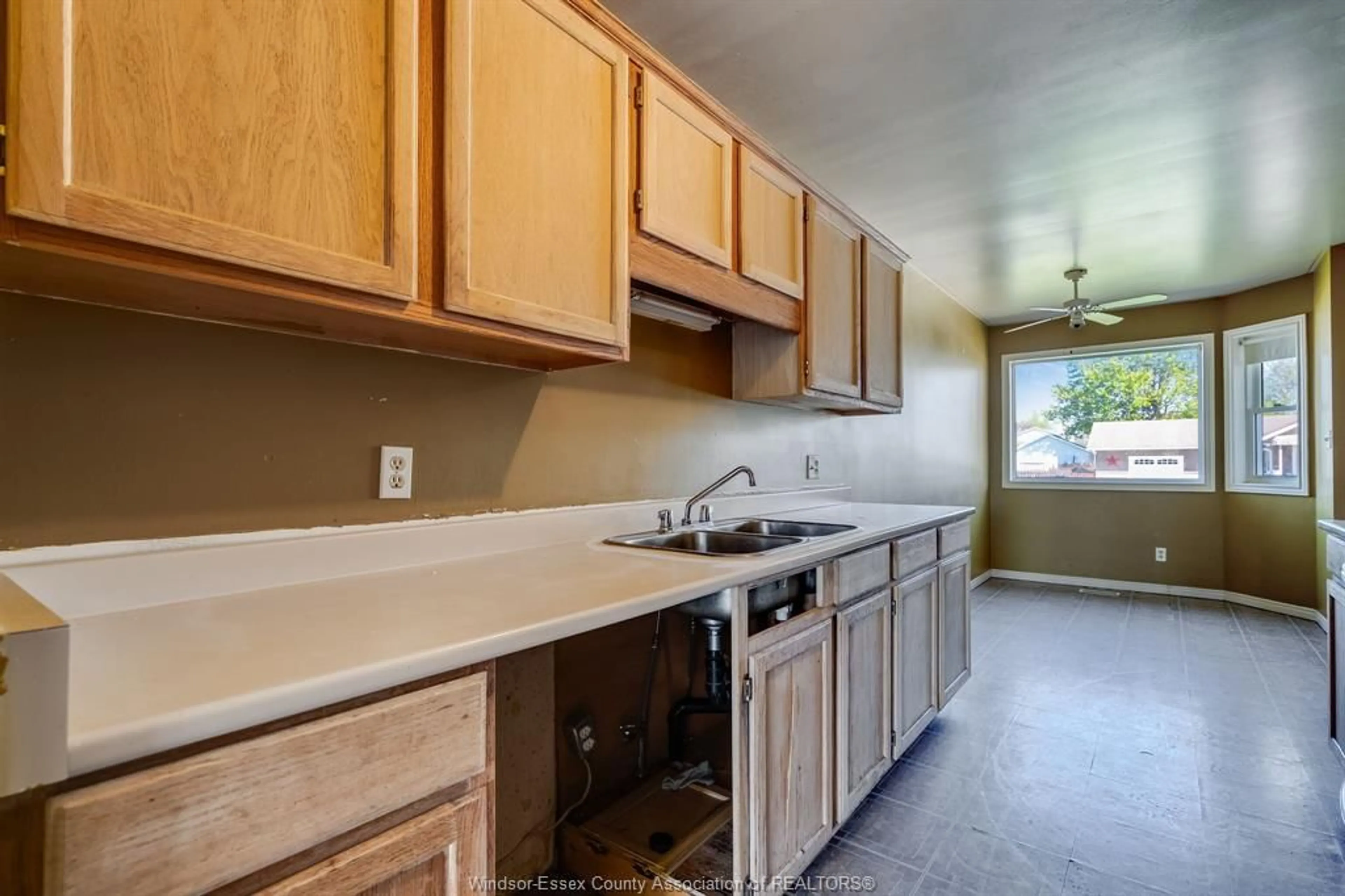 Standard kitchen, unknown for 138 Lamarsh St, Wheatley Ontario N0P 2P0