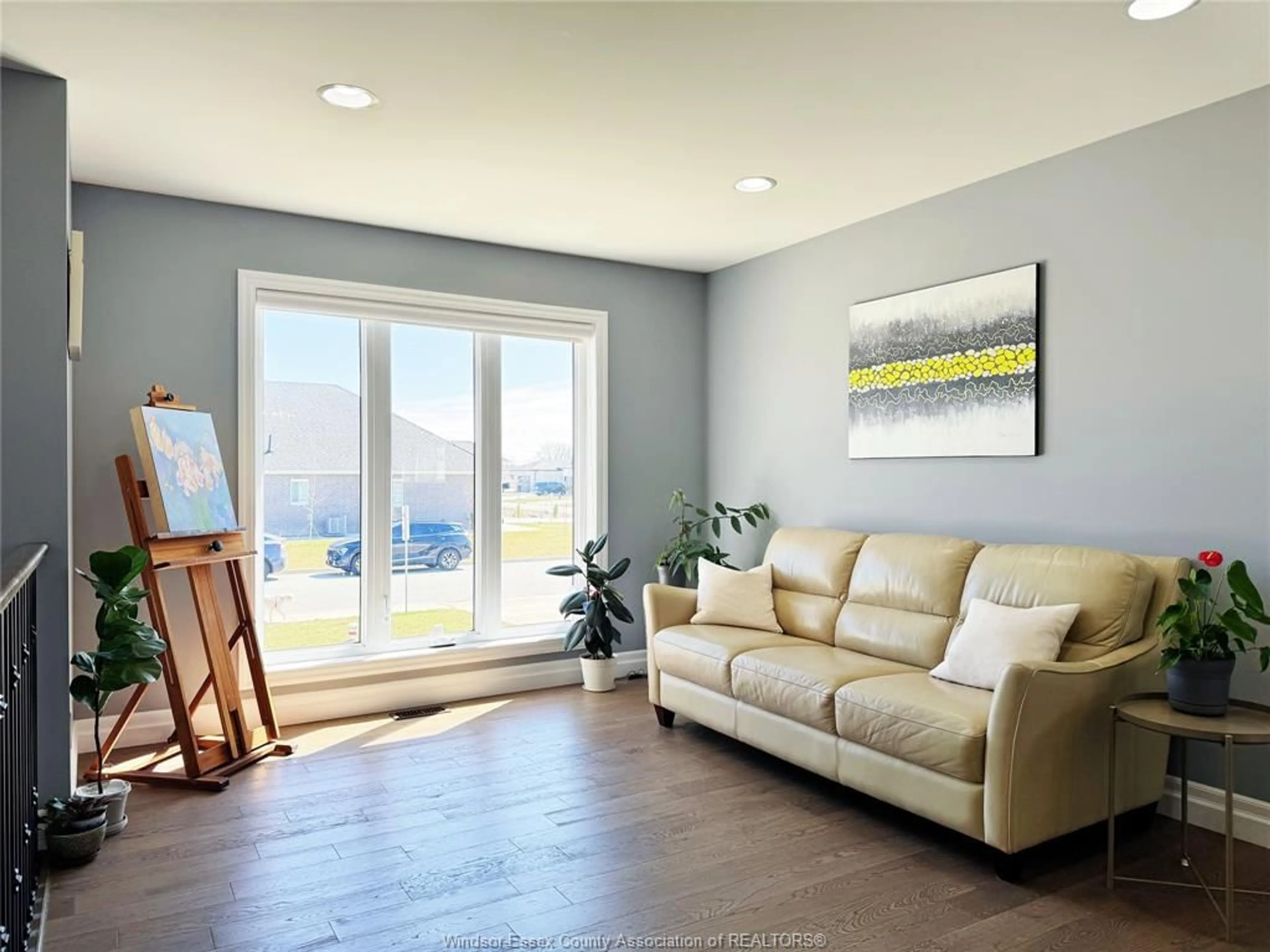 Living room with furniture, unknown for 99 Davis, Amherstburg Ontario N9V 0B9