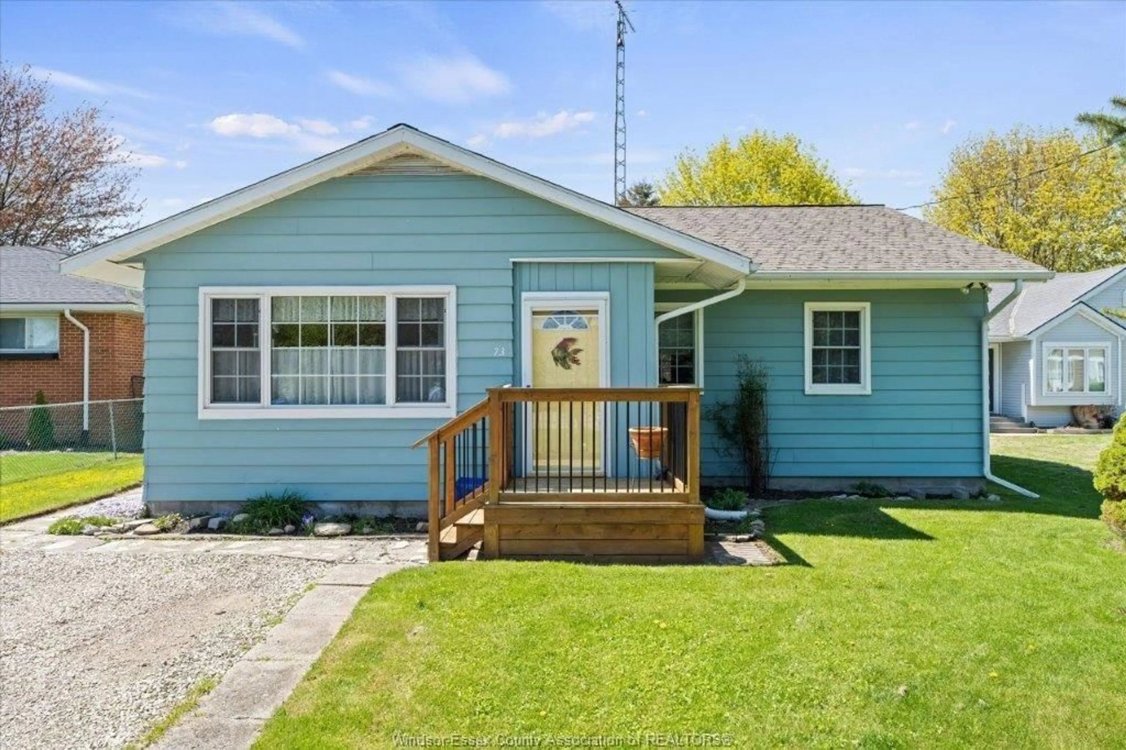 Home with vinyl exterior material, street for 73 PULLEY Rd, Leamington Ontario N0P 2P0