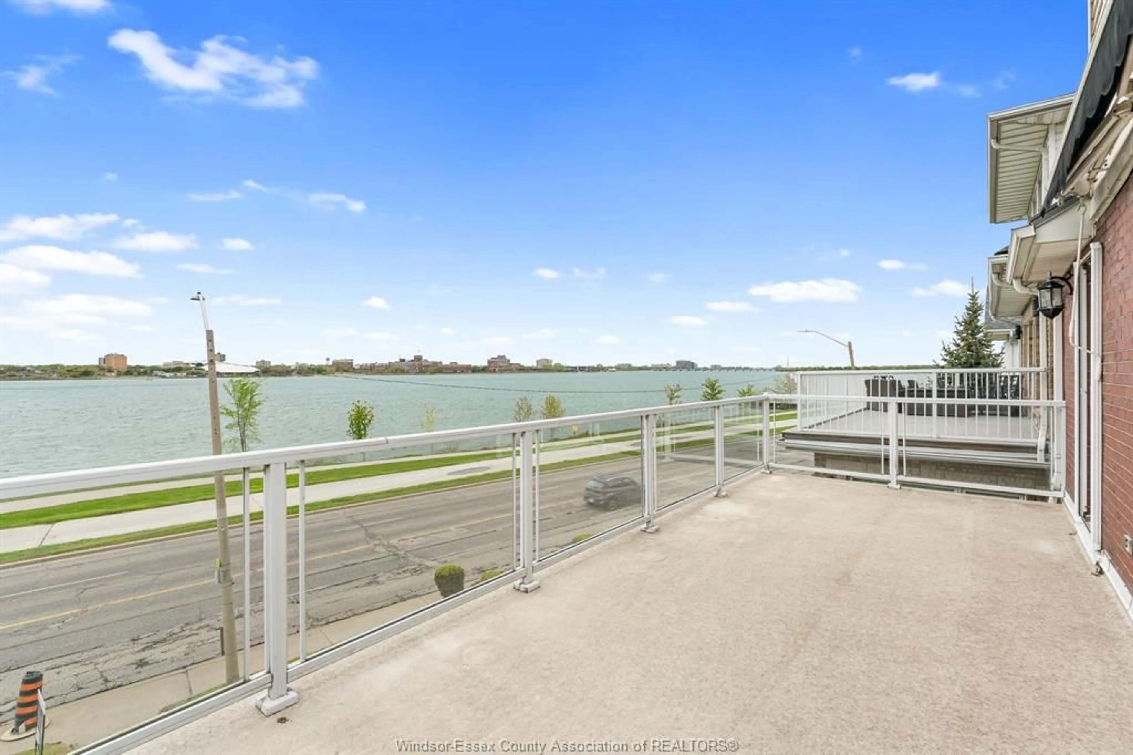 Patio, water/lake/river/ocean view for 1441 RIVERSIDE Dr, Windsor Ontario N9A 2T9