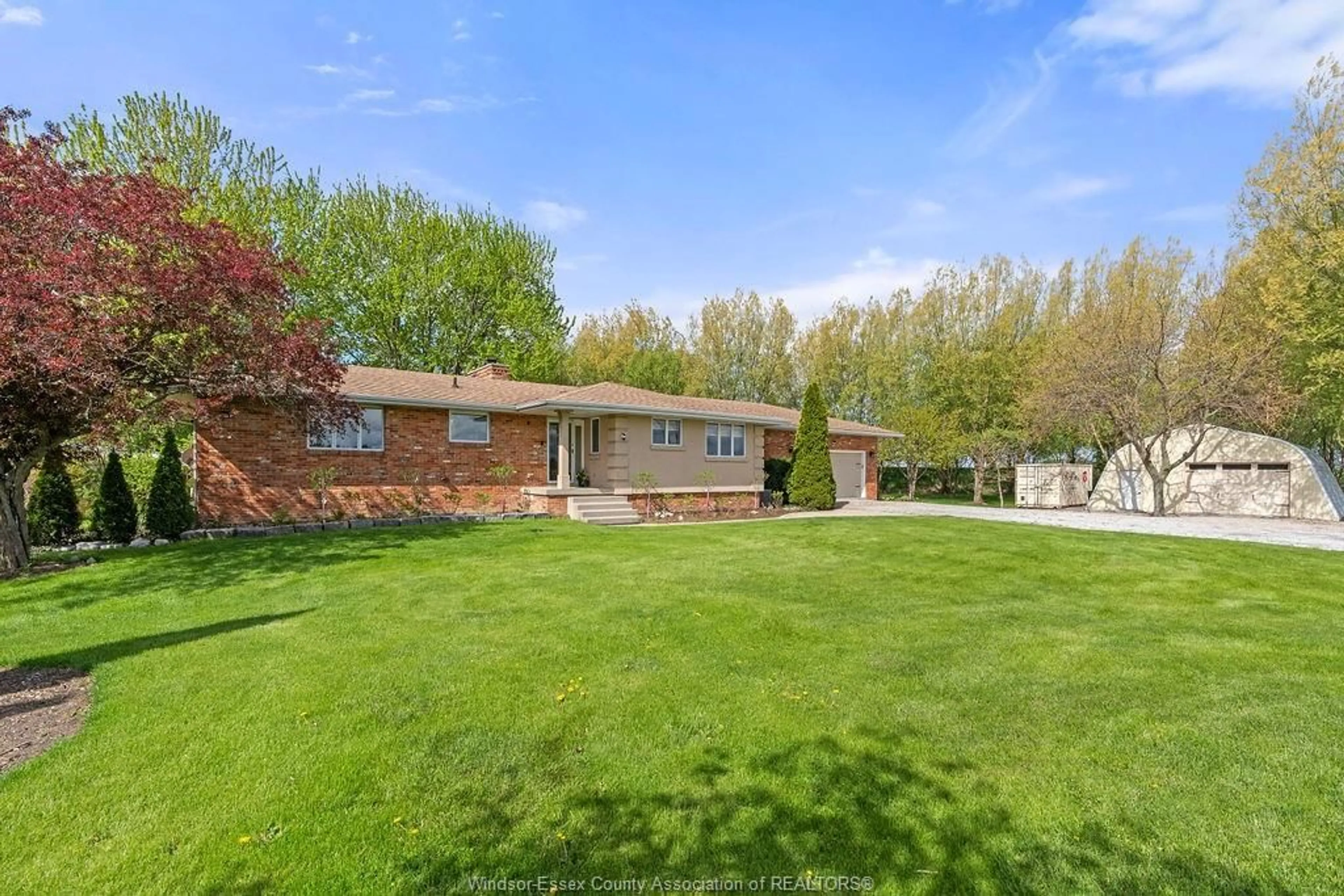 A pic from outside/outdoor area/front of a property/back of a property/a pic from drone, unknown for 24122 POPPE Rd, Tilbury Ontario N0P 2L0