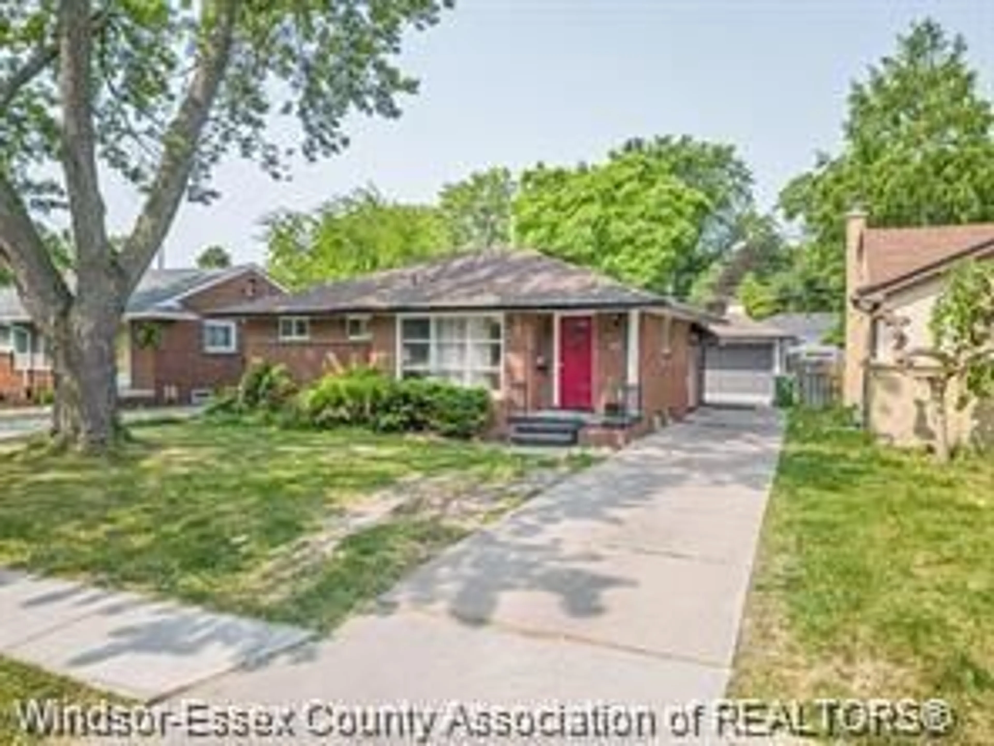 Home with brick exterior material, street for 465 RIVERDALE Ave, Windsor Ontario N8S 4B7