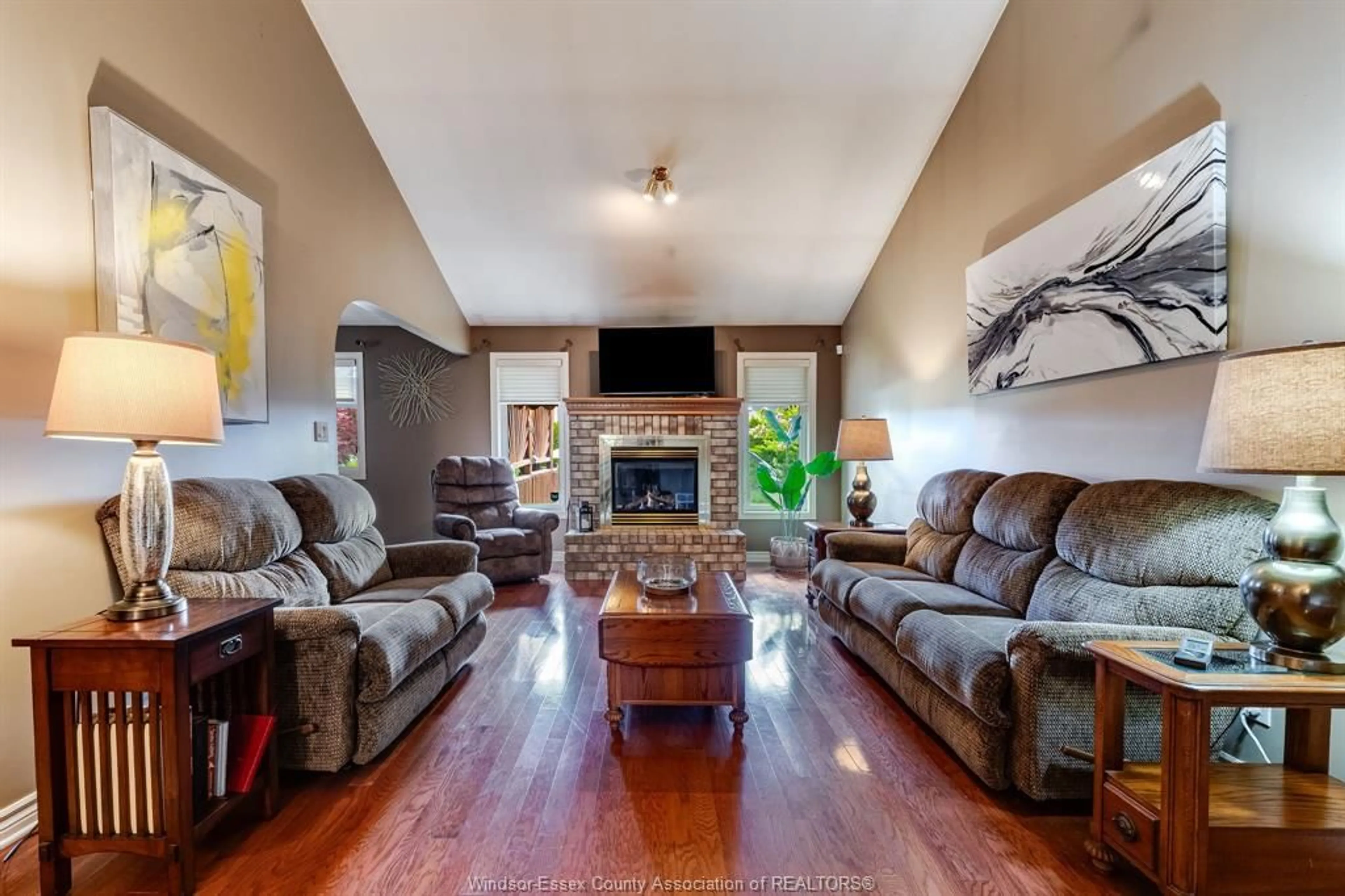 Living room with furniture, unknown for 21 Conservation Blvd, Kingsville Ontario N9Y 4E4