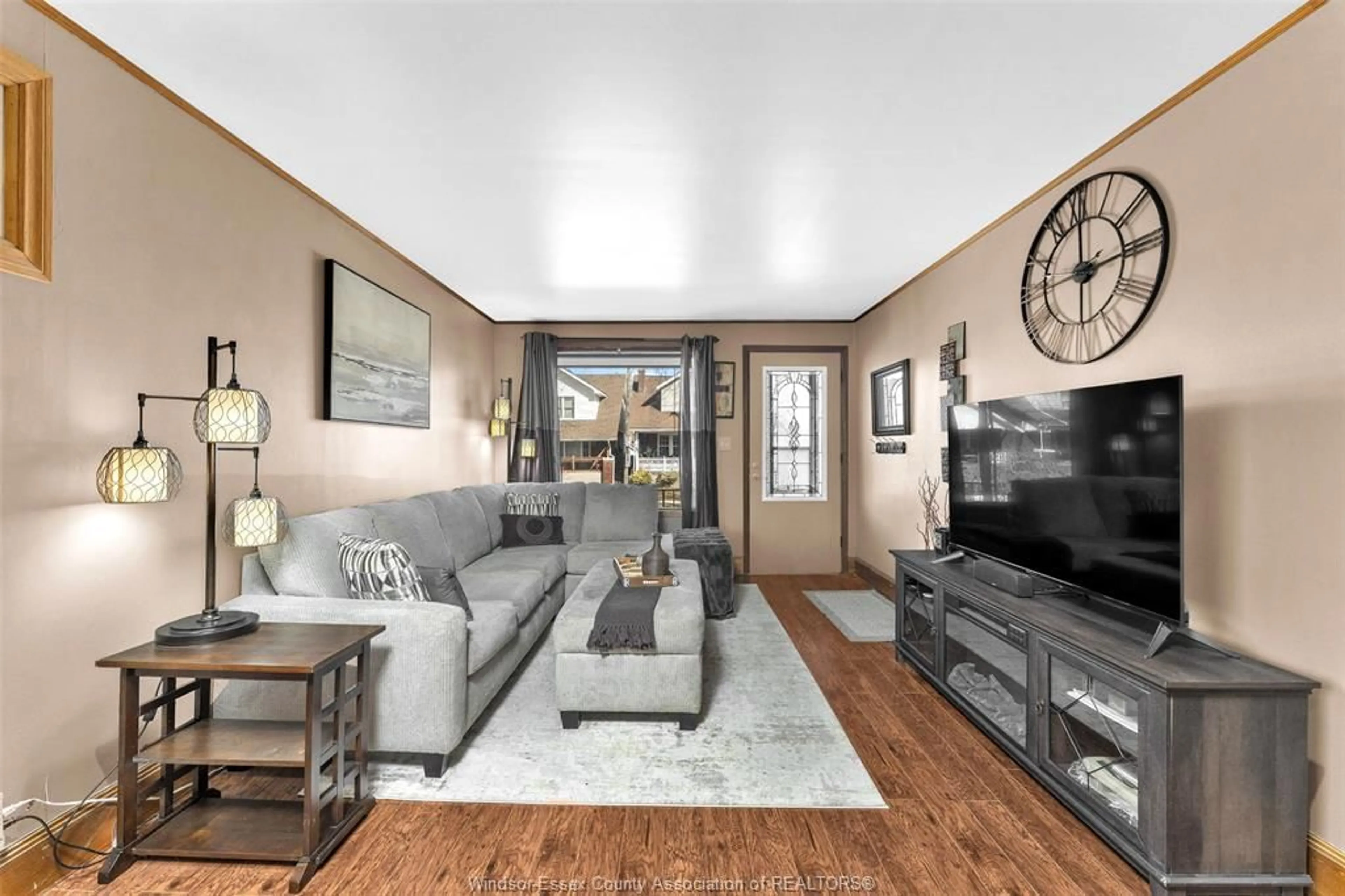 Living room with furniture, unknown for 1517 GLADSTONE Ave, Windsor Ontario N8X 1Z3