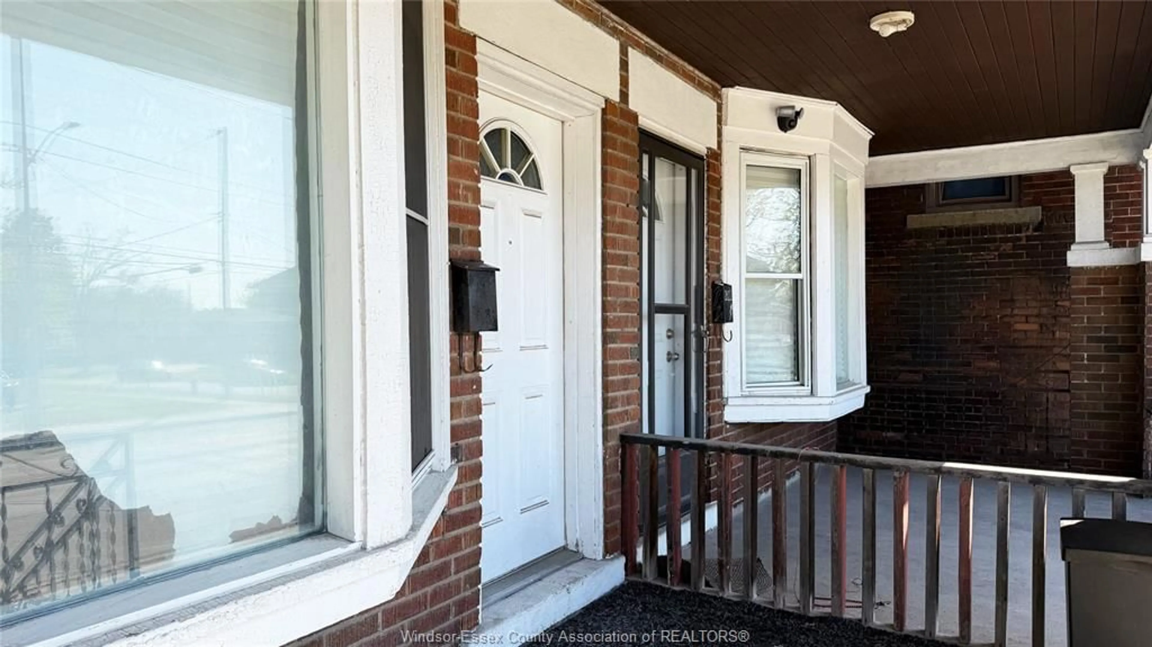 Home with brick exterior material, street for 1424 Wyandotte St, Windsor Ontario N9B 1H4