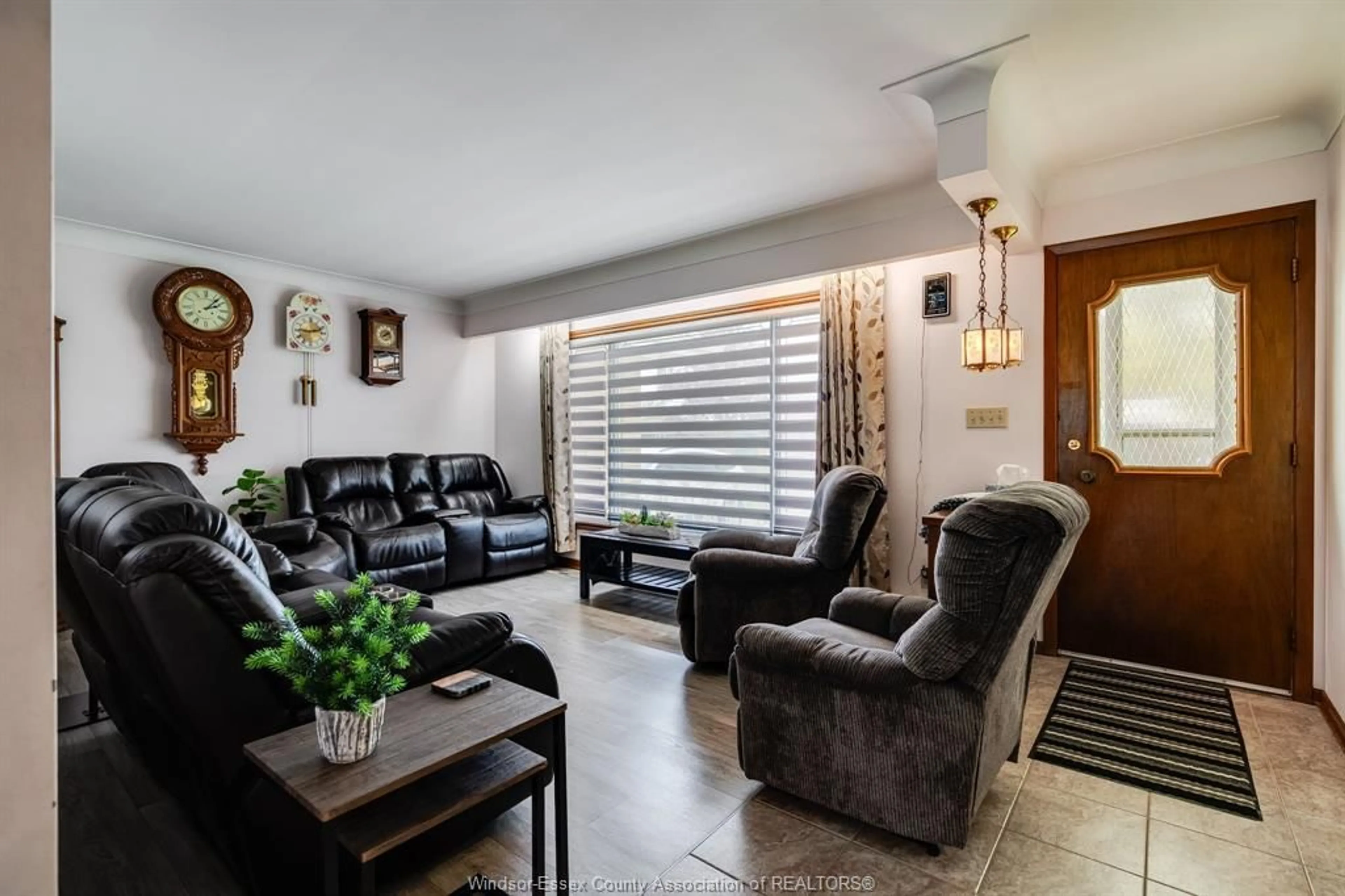 Living room with furniture, unknown for 51 Lutsch, Leamington Ontario N8H 2N5