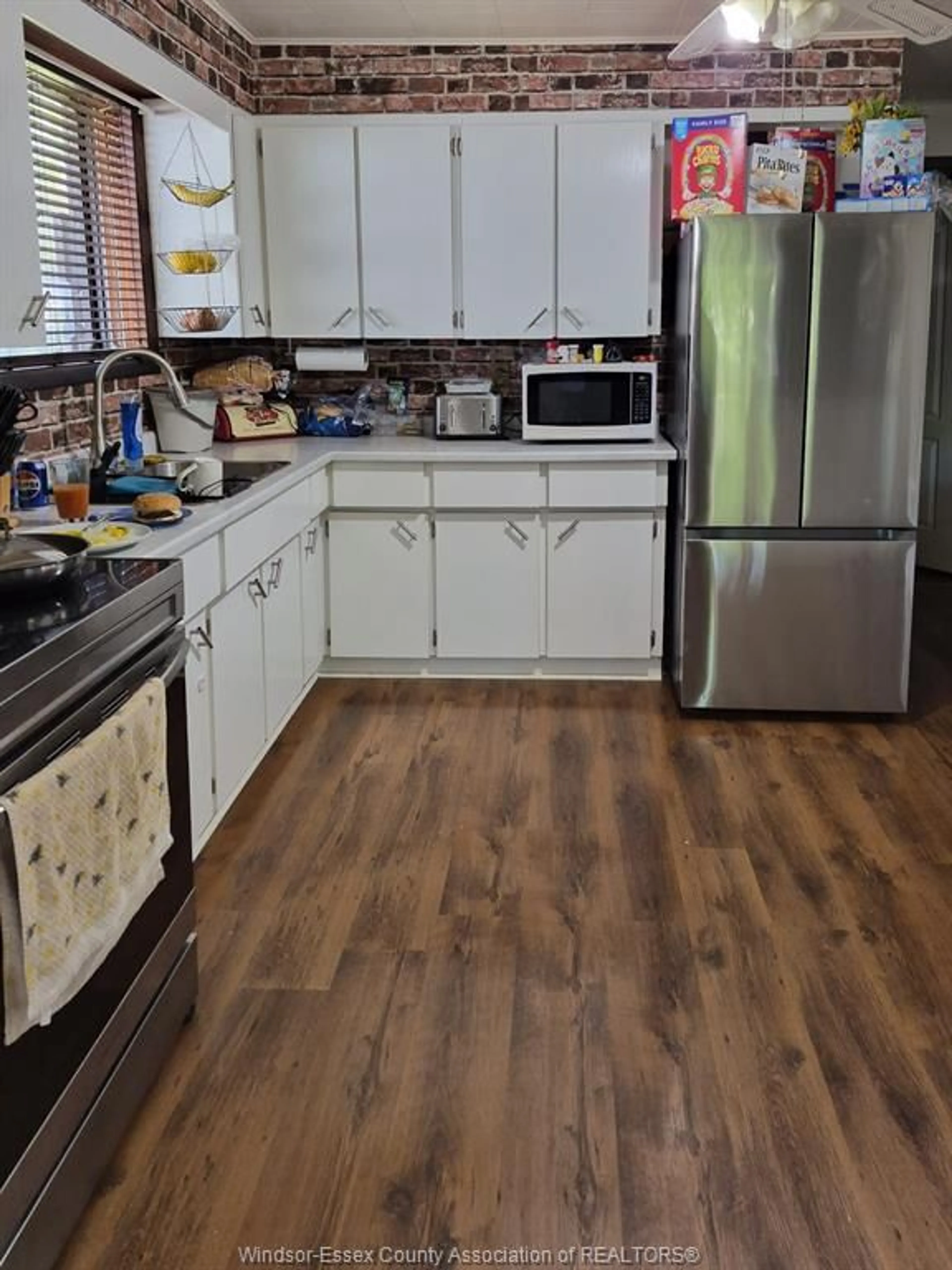 Unknown for 3764 Matchett Rd, Windsor Ontario N9C 2A2