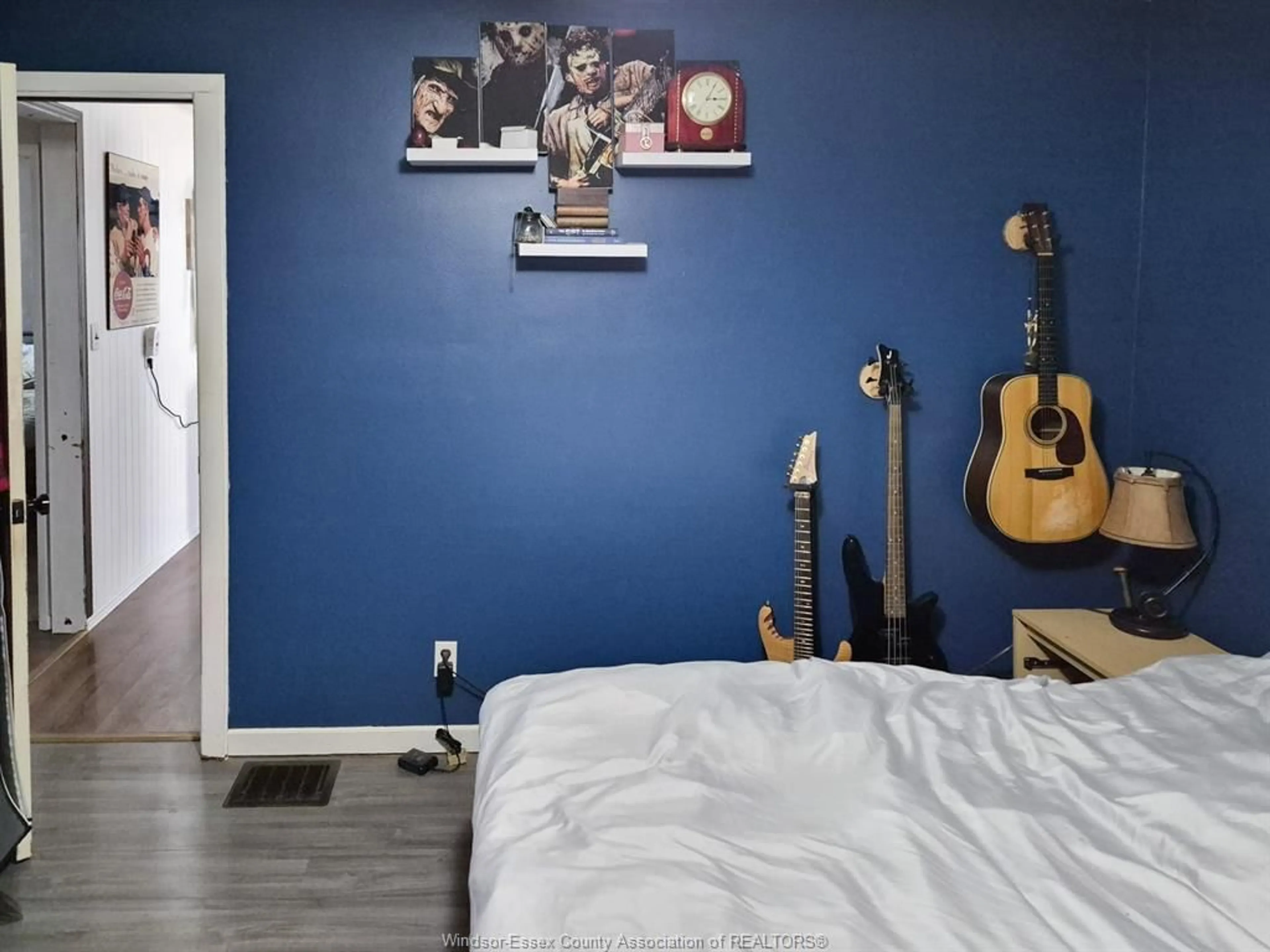 A pic of a room for 3764 Matchett Rd, Windsor Ontario N9C 2A2