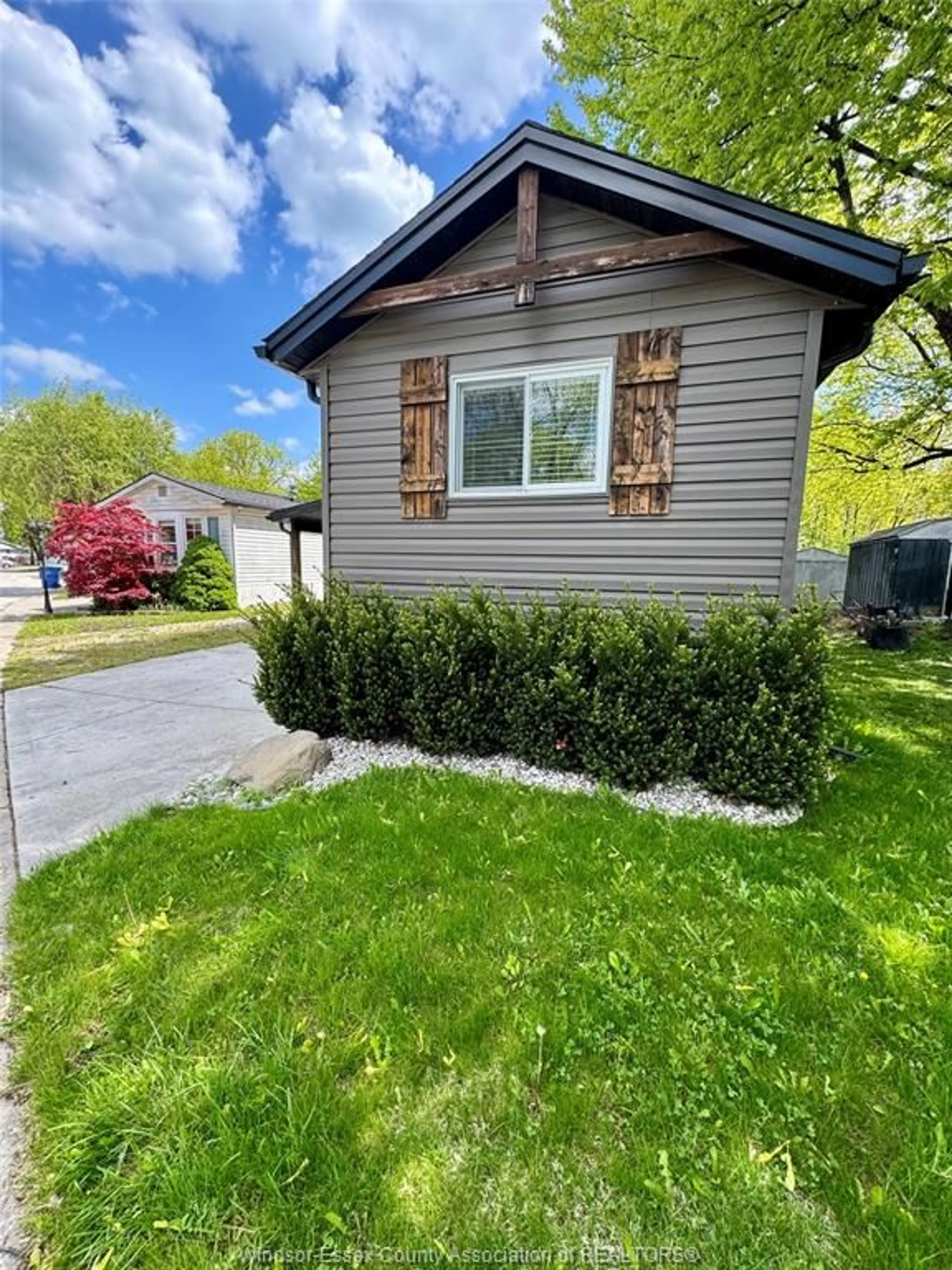 Home with vinyl exterior material, street for 160 MICHAEL, Lakeshore Ontario N8N 2V6