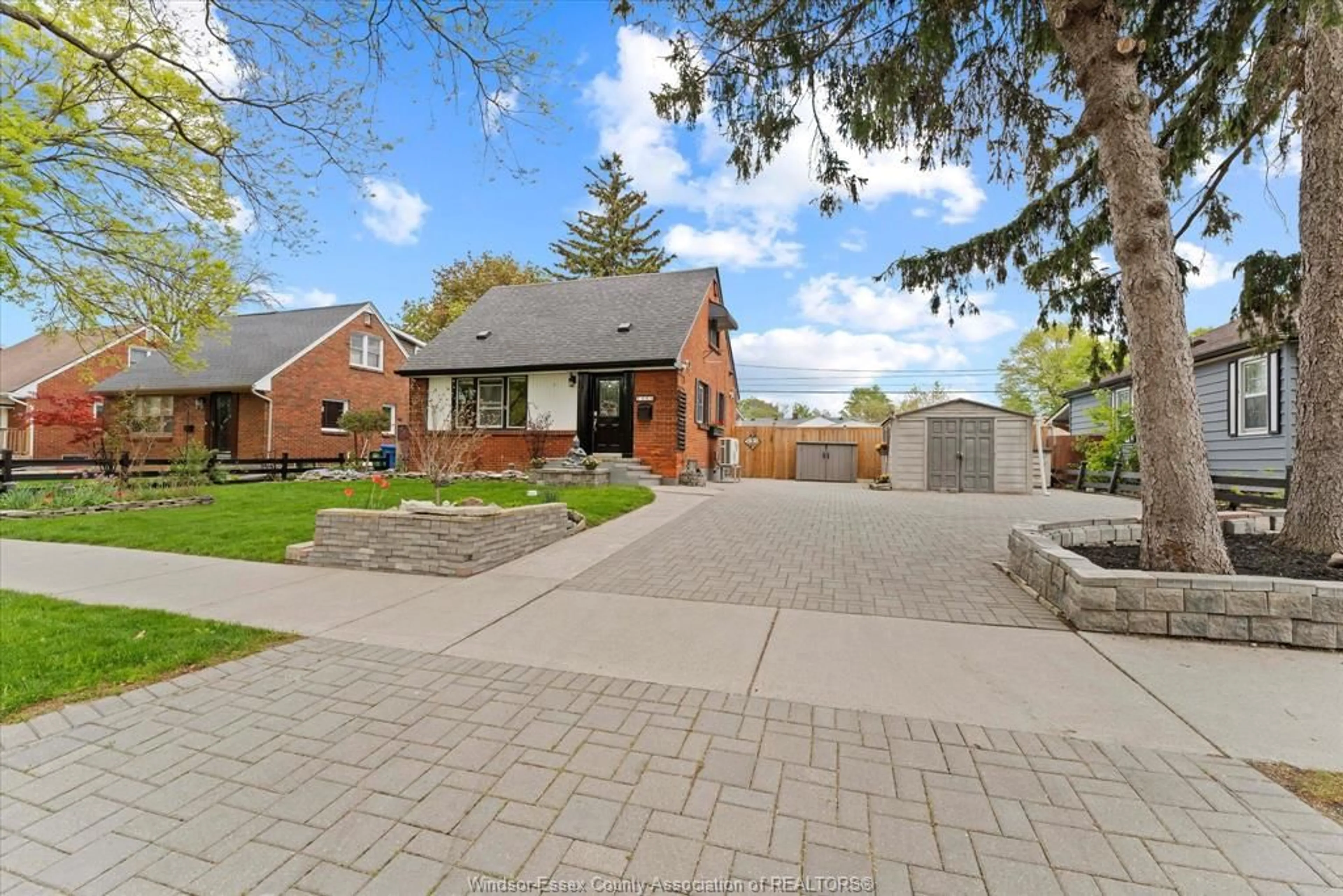 Unknown for 1086 VILLAIRE Ave, Windsor Ontario N8S 2J8