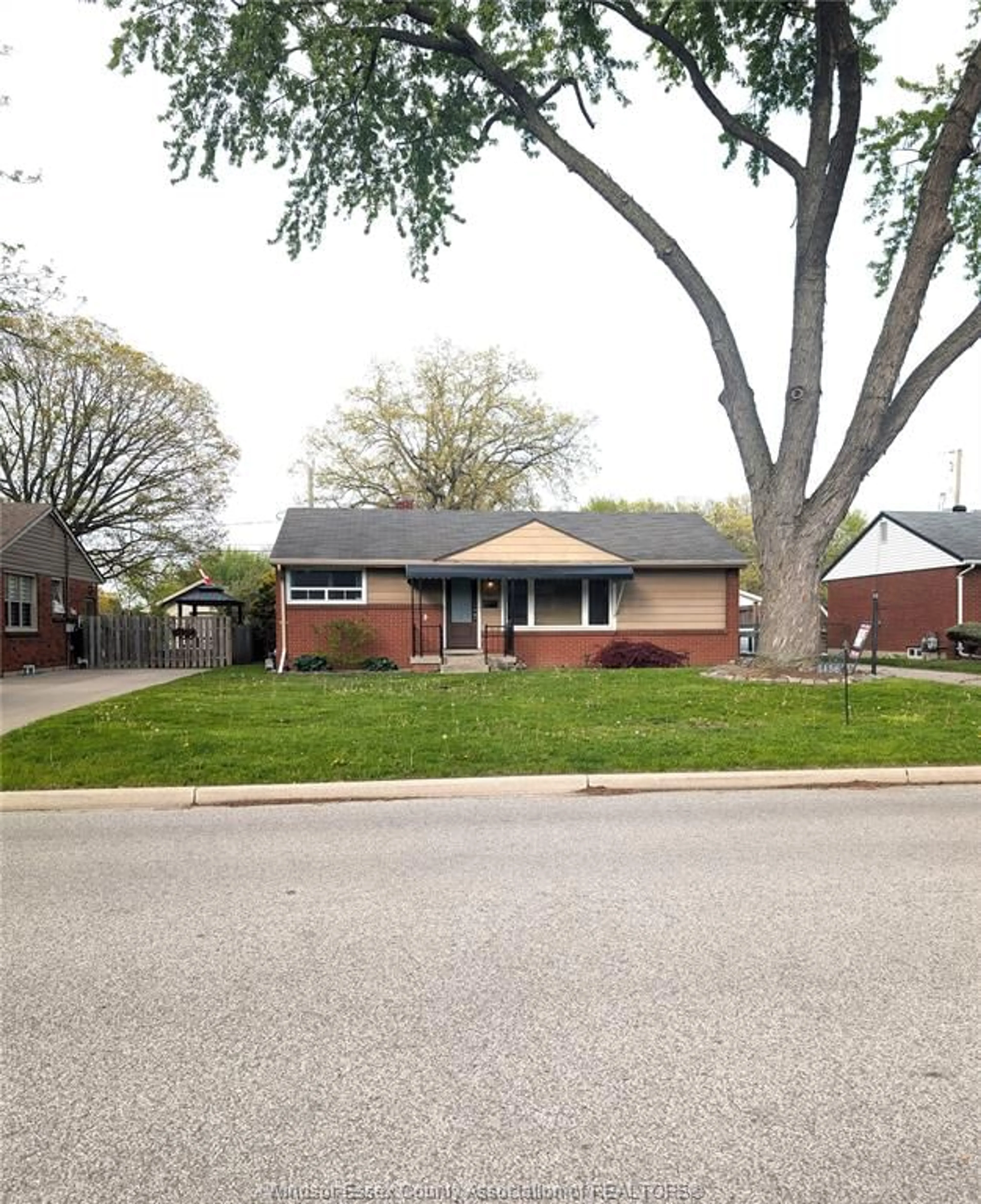 Home with brick exterior material, street for 3456 EVERTS Ave, Windsor Ontario N9E 2W1
